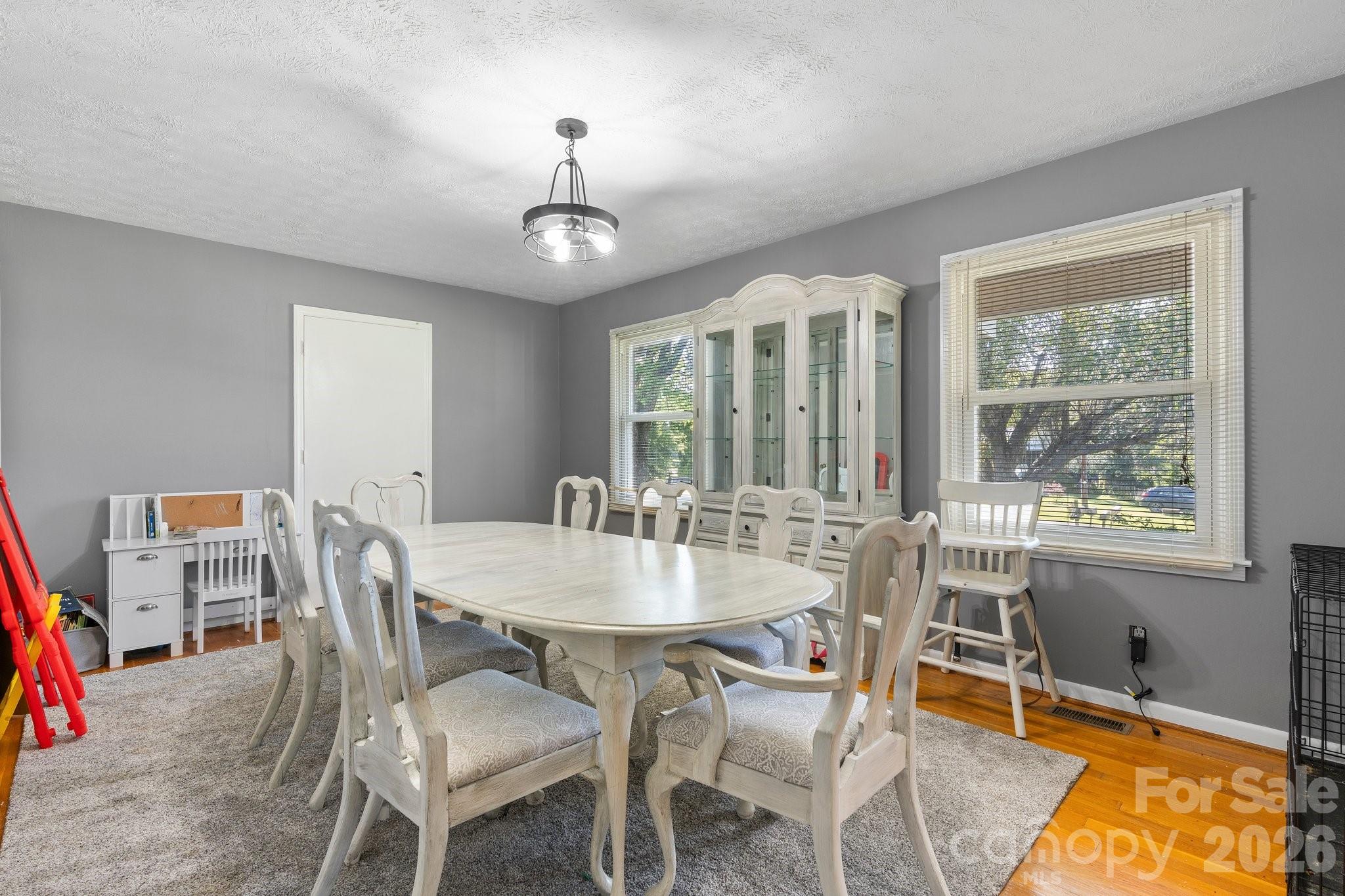 2596 SweetBriar Circle — Lenoir
