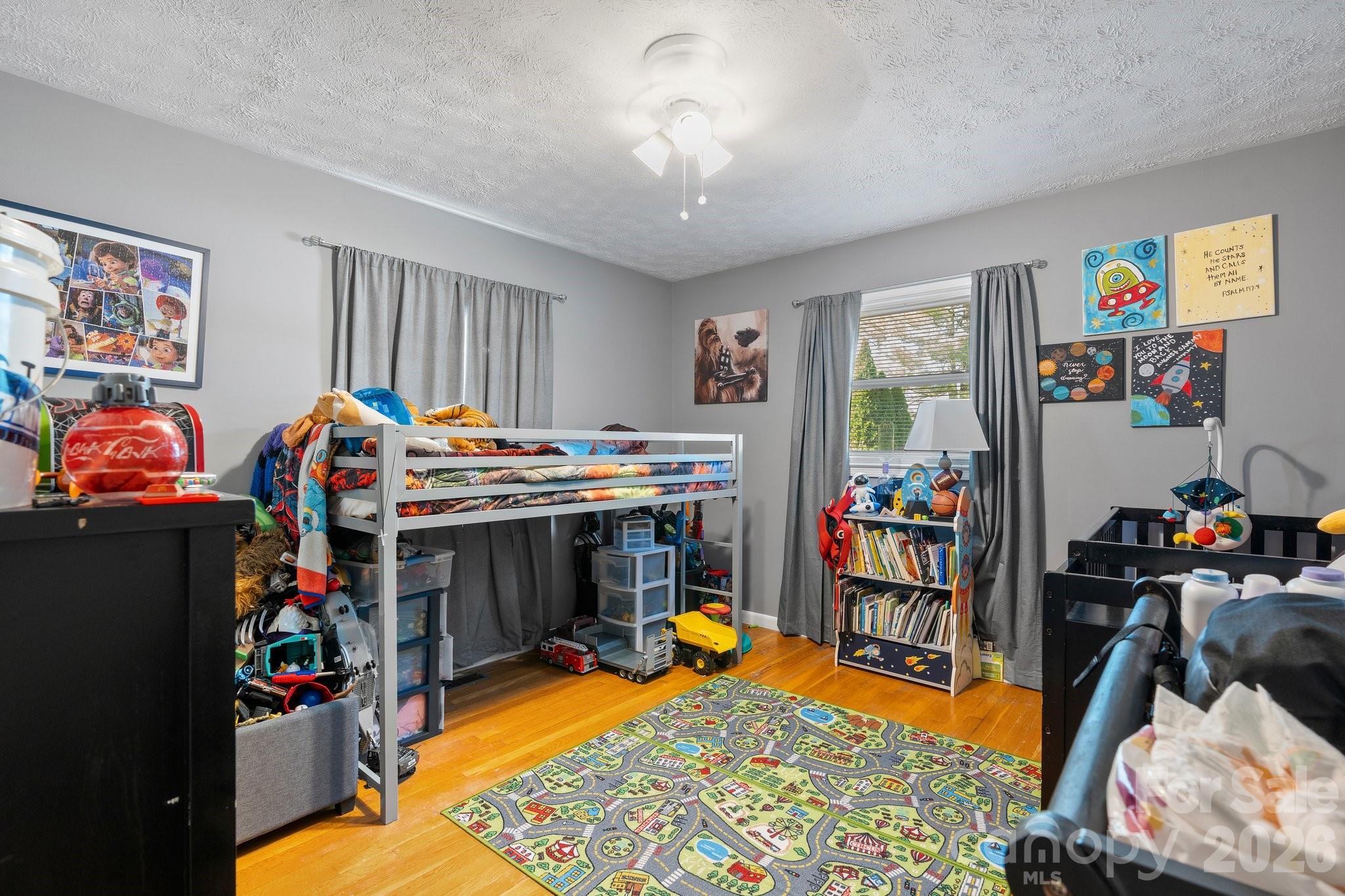 2596 SweetBriar Circle — Lenoir