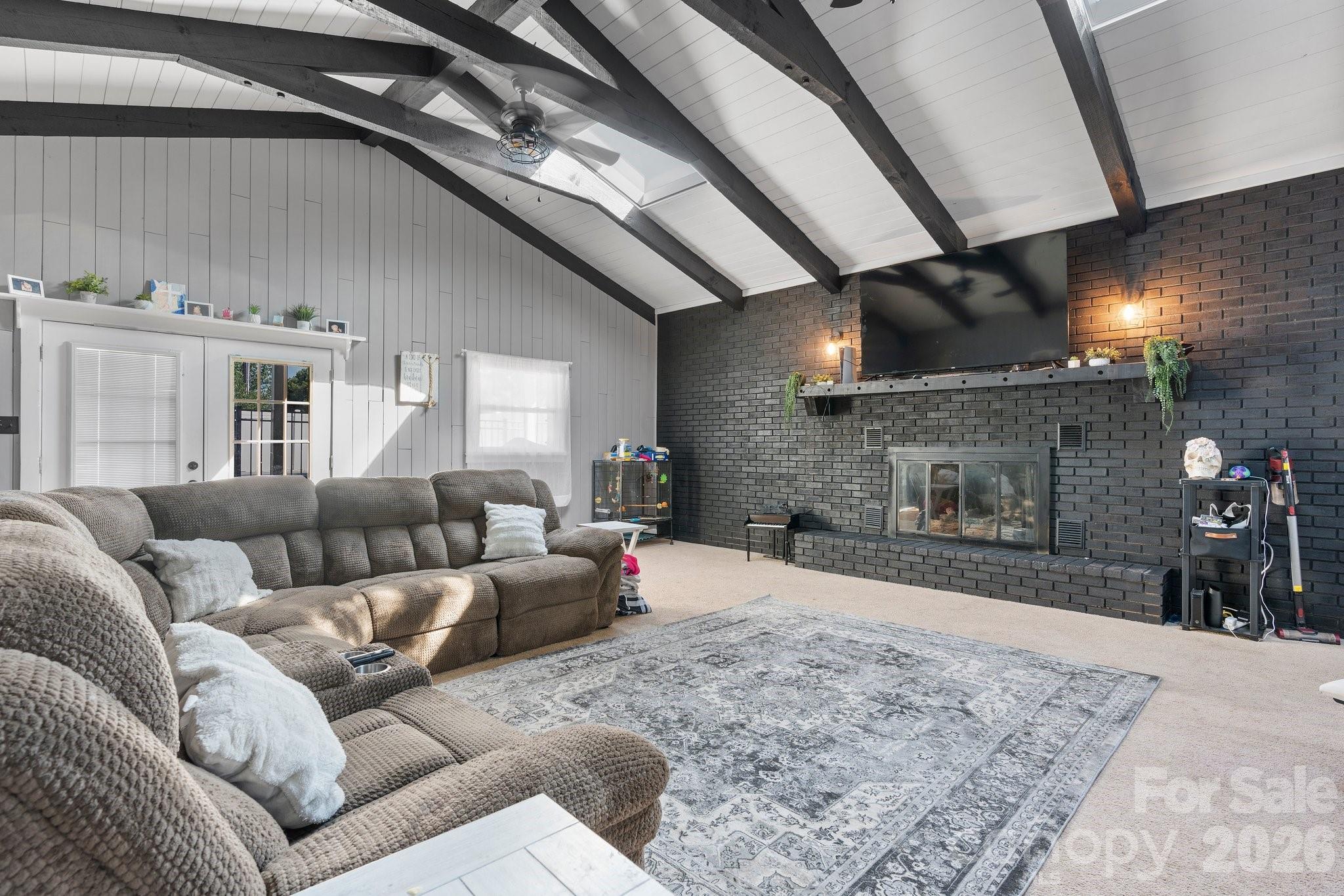 2596 SweetBriar Circle — Lenoir