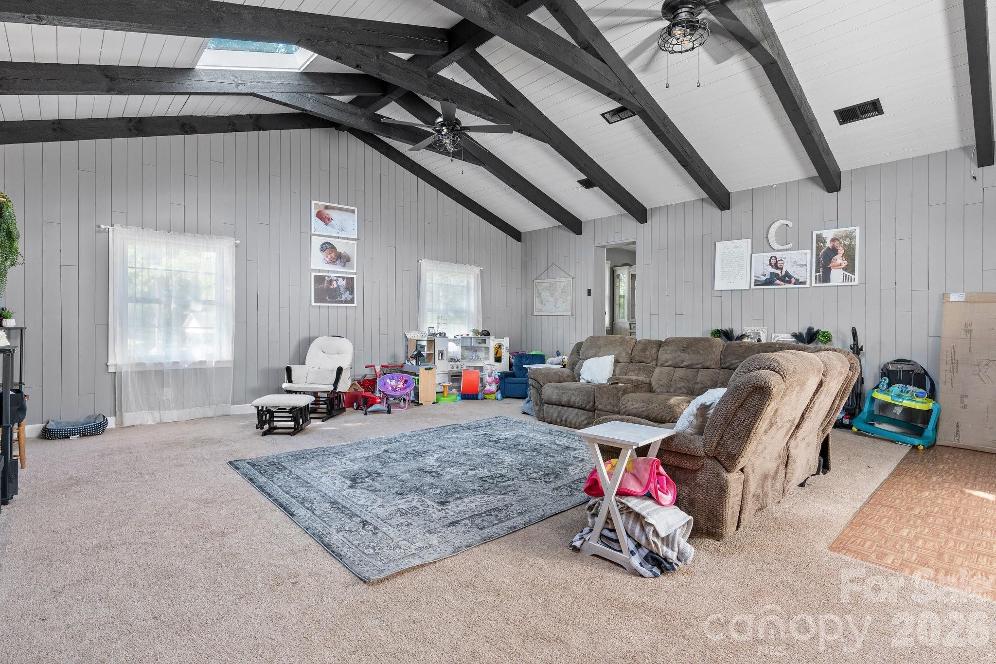 2596 SweetBriar Circle — Lenoir
