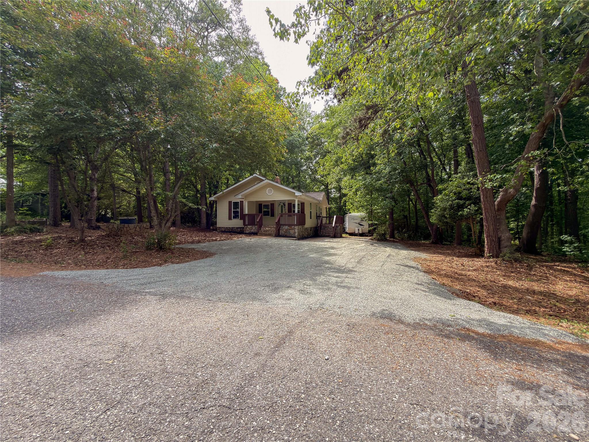 3910 Oakwood Circle — Iron Station
