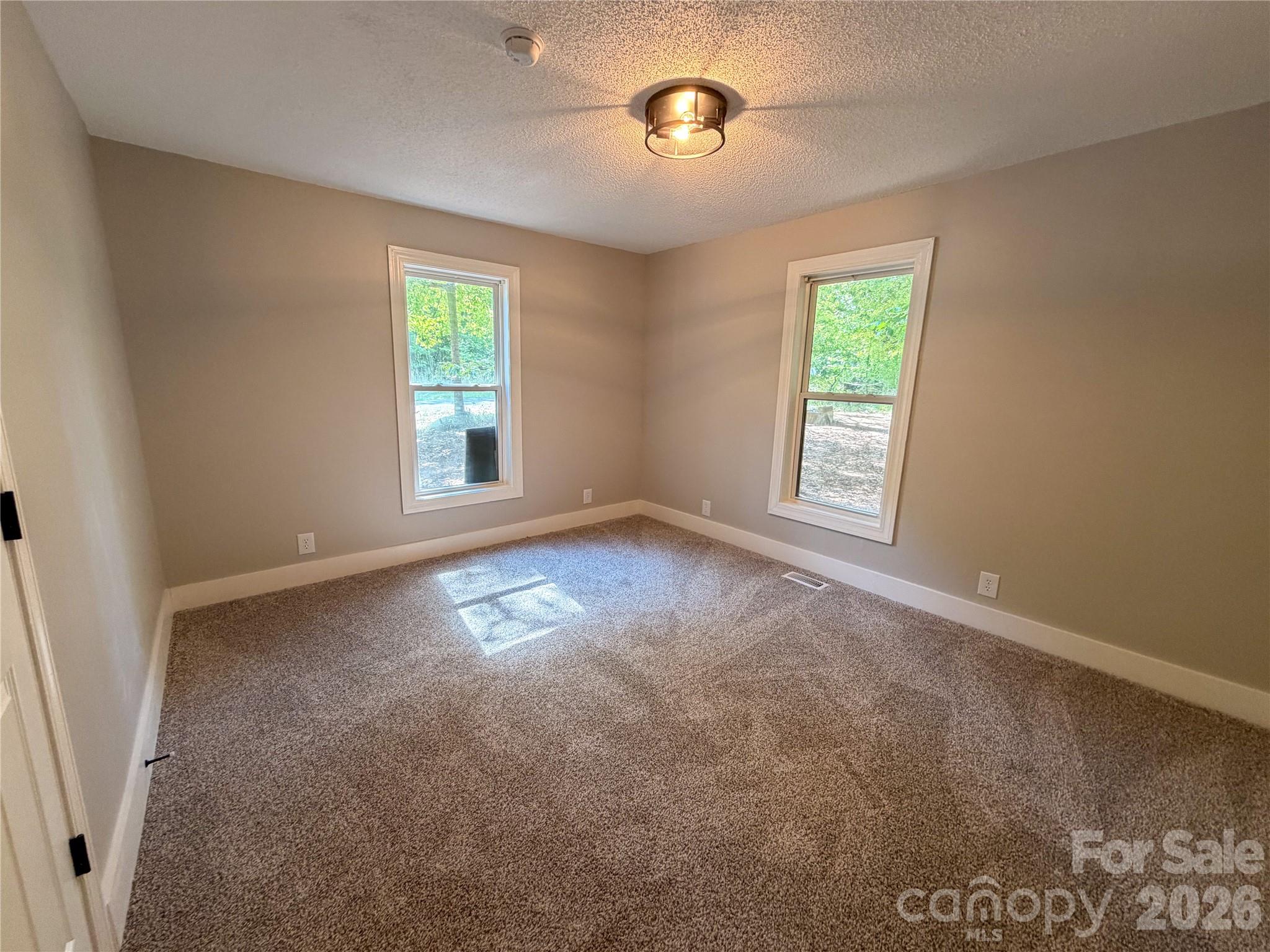 3910 Oakwood Circle — Iron Station