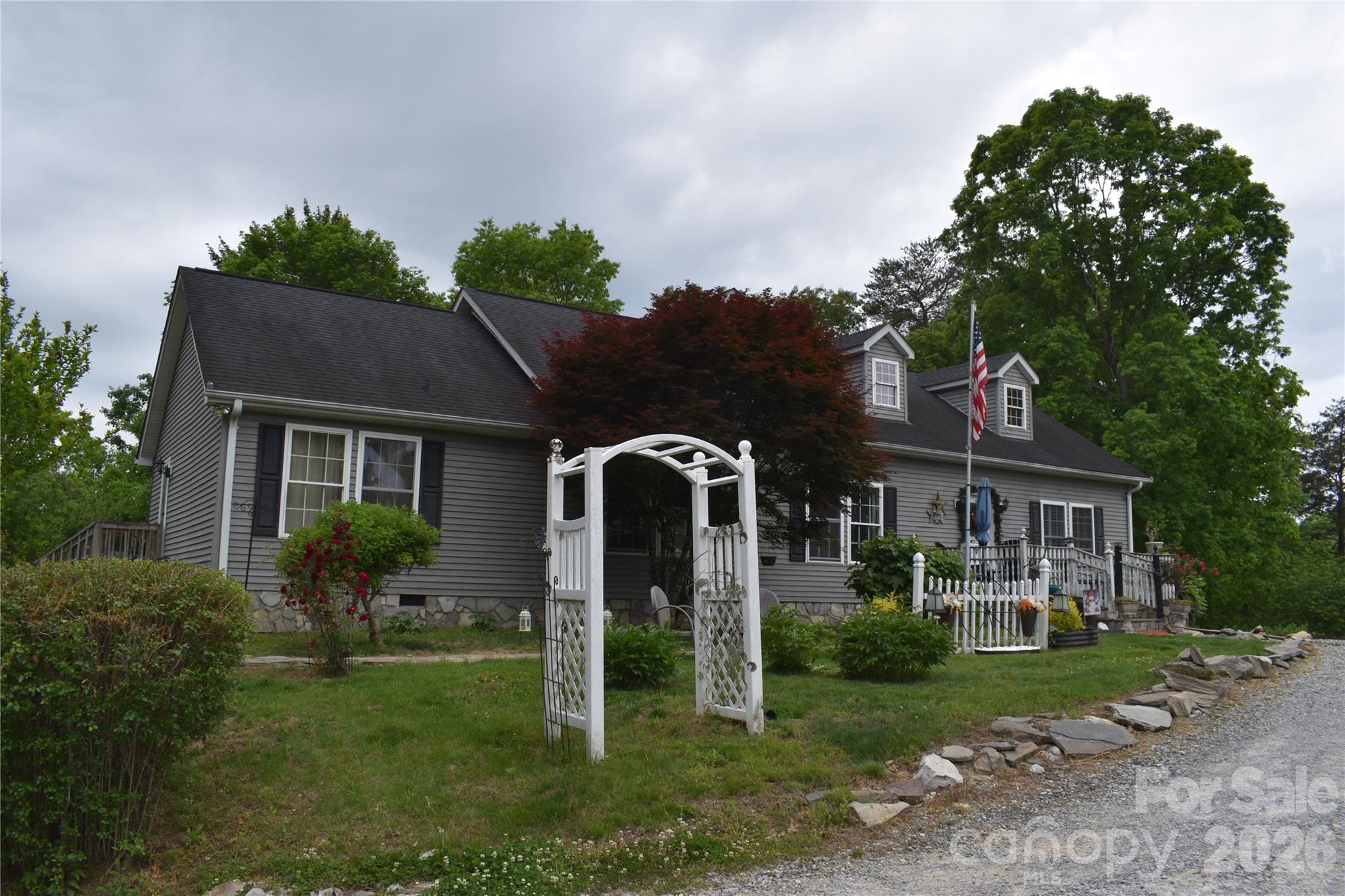 25 Triton Way — Old Fort