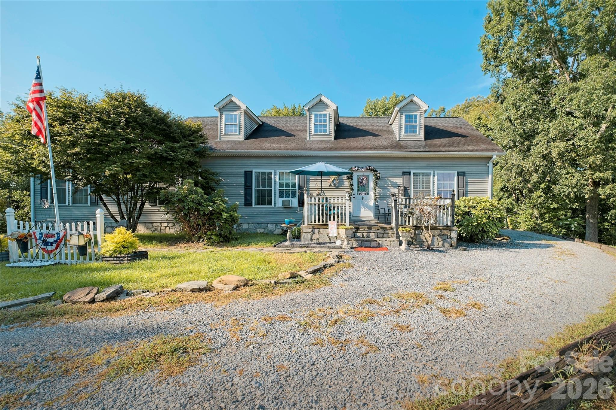 25 Triton Way — Old Fort