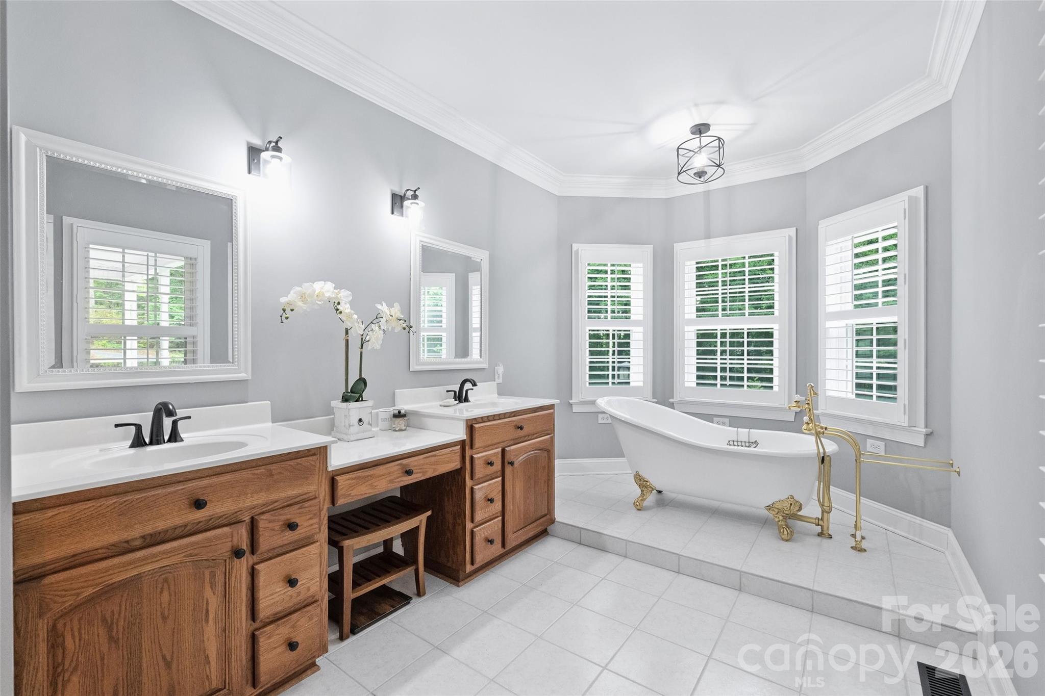 9470 Hutchinson Lane — Charlotte