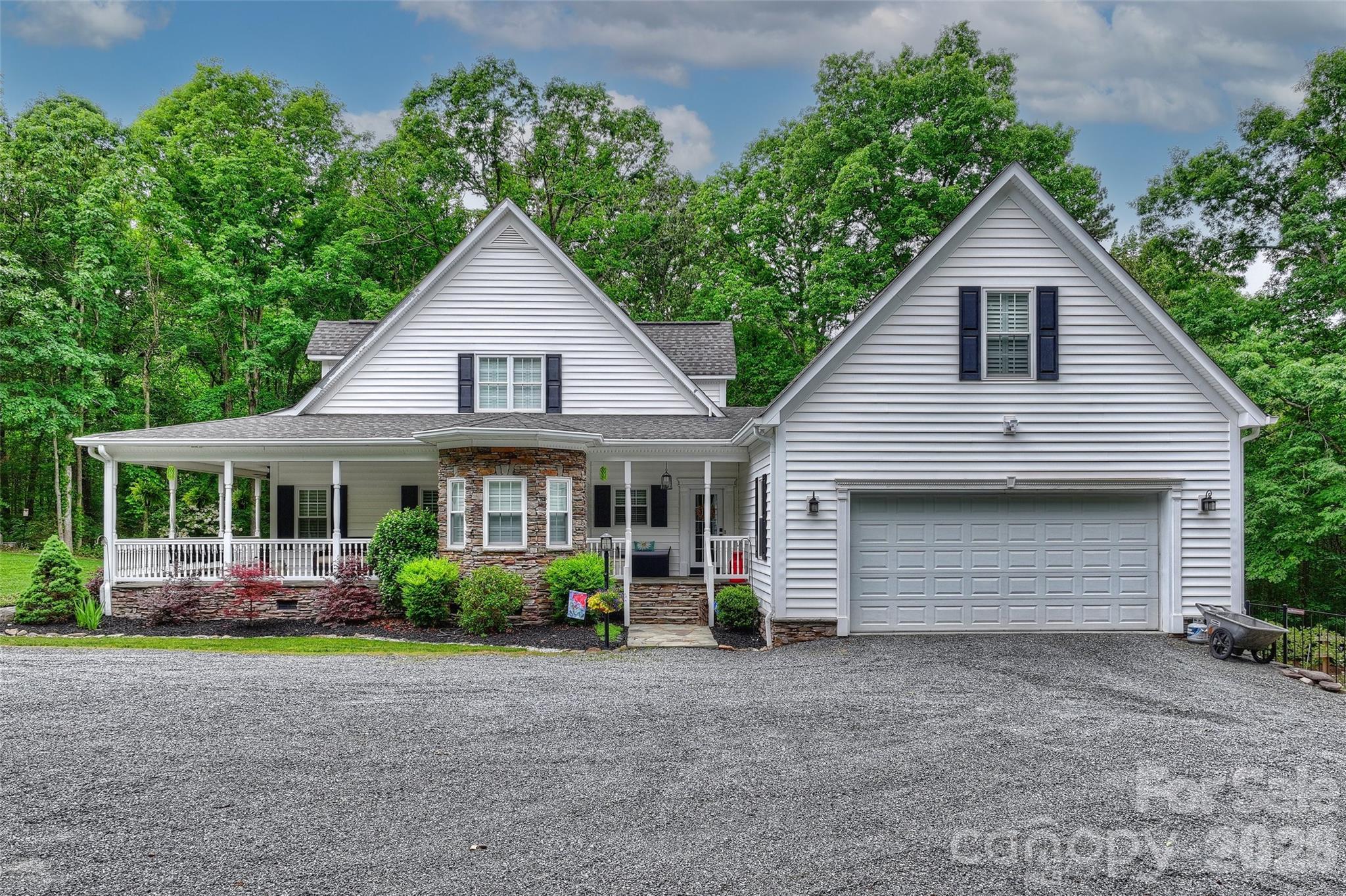 9470 Hutchinson Lane — Charlotte