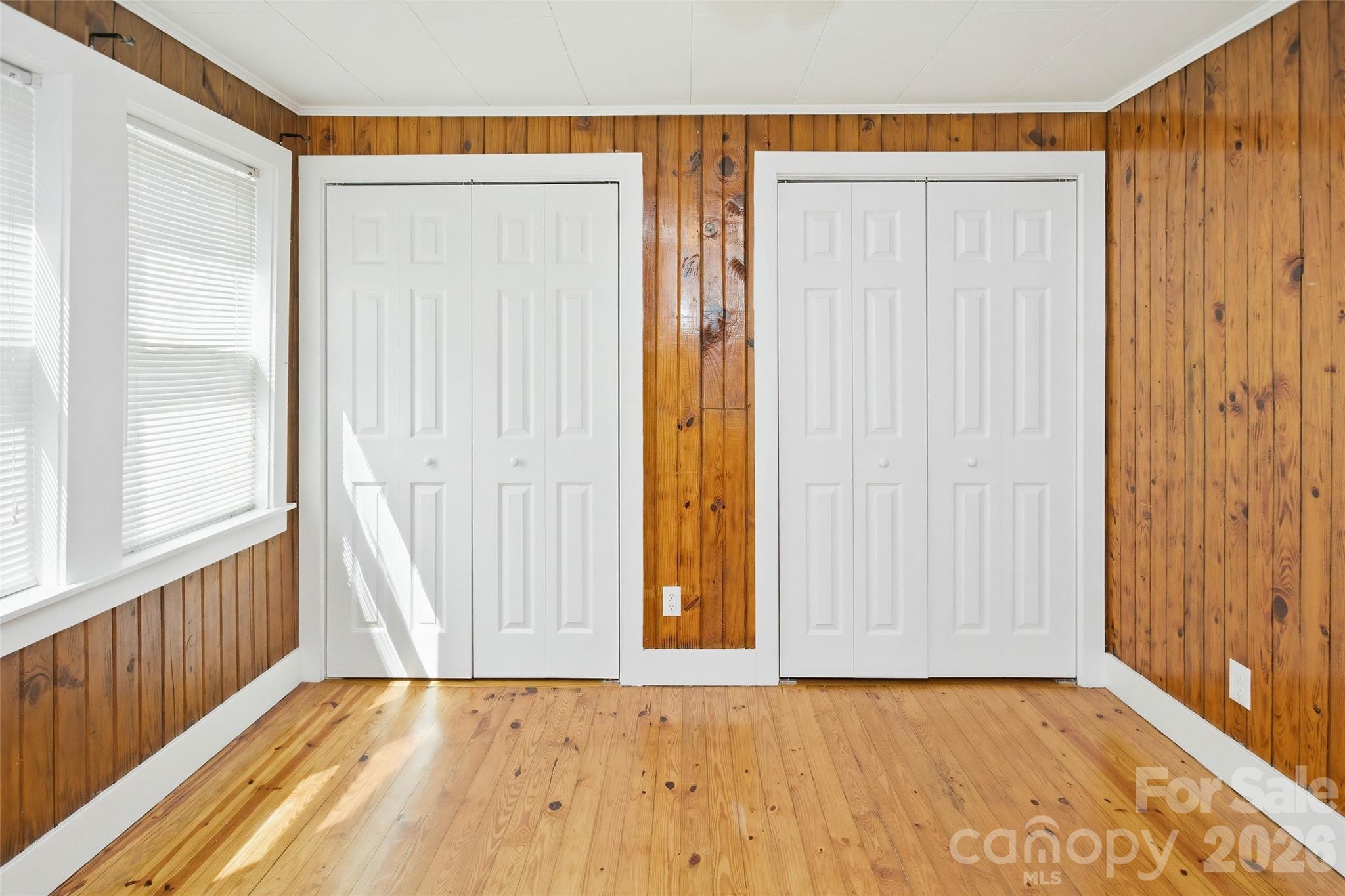 70 Cedar Street — Asheville