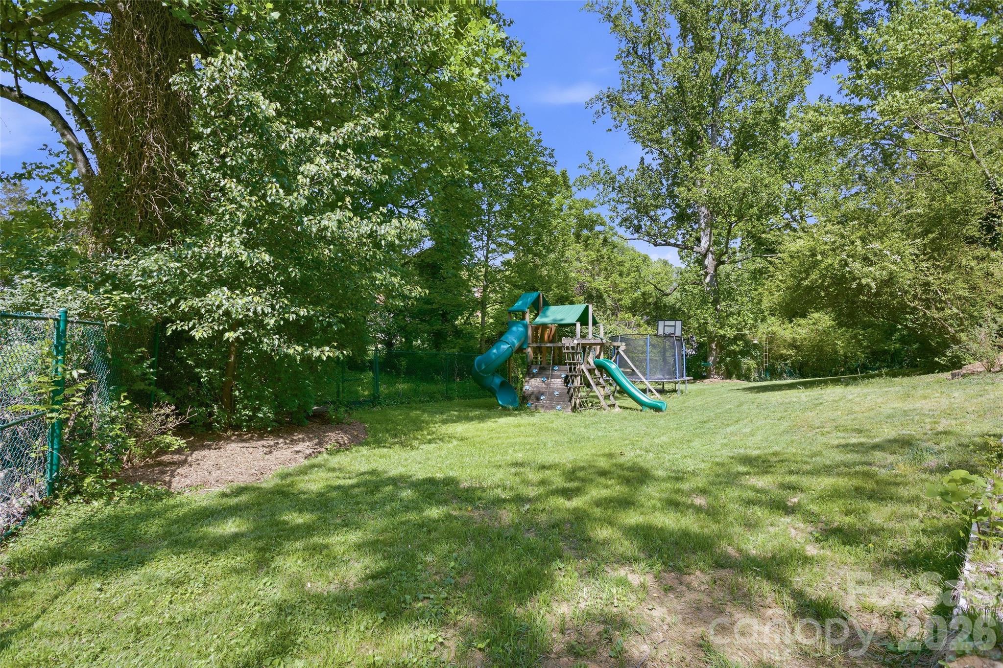 70 Cedar Street — Asheville