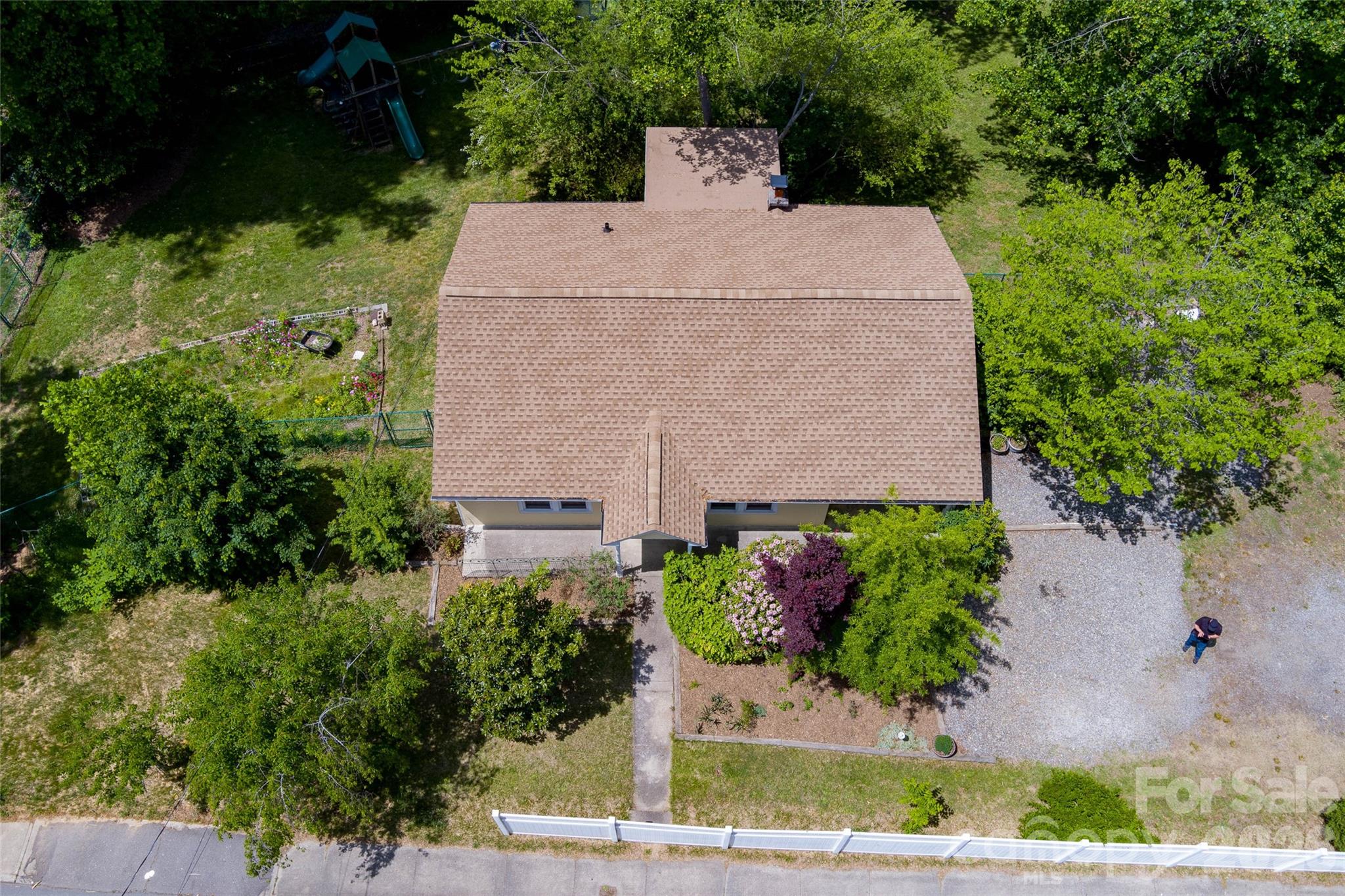 70 Cedar Street — Asheville