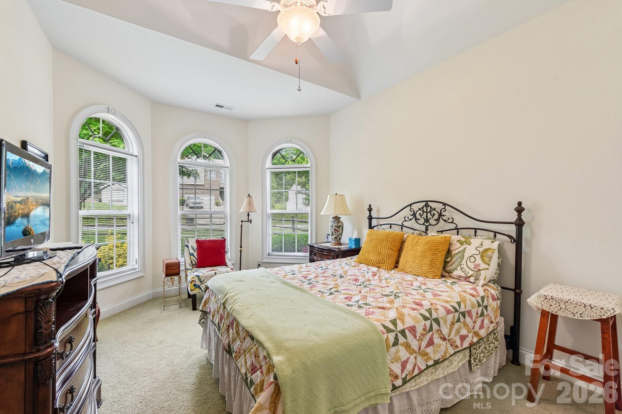 12200 Bronx Drive — Huntersville