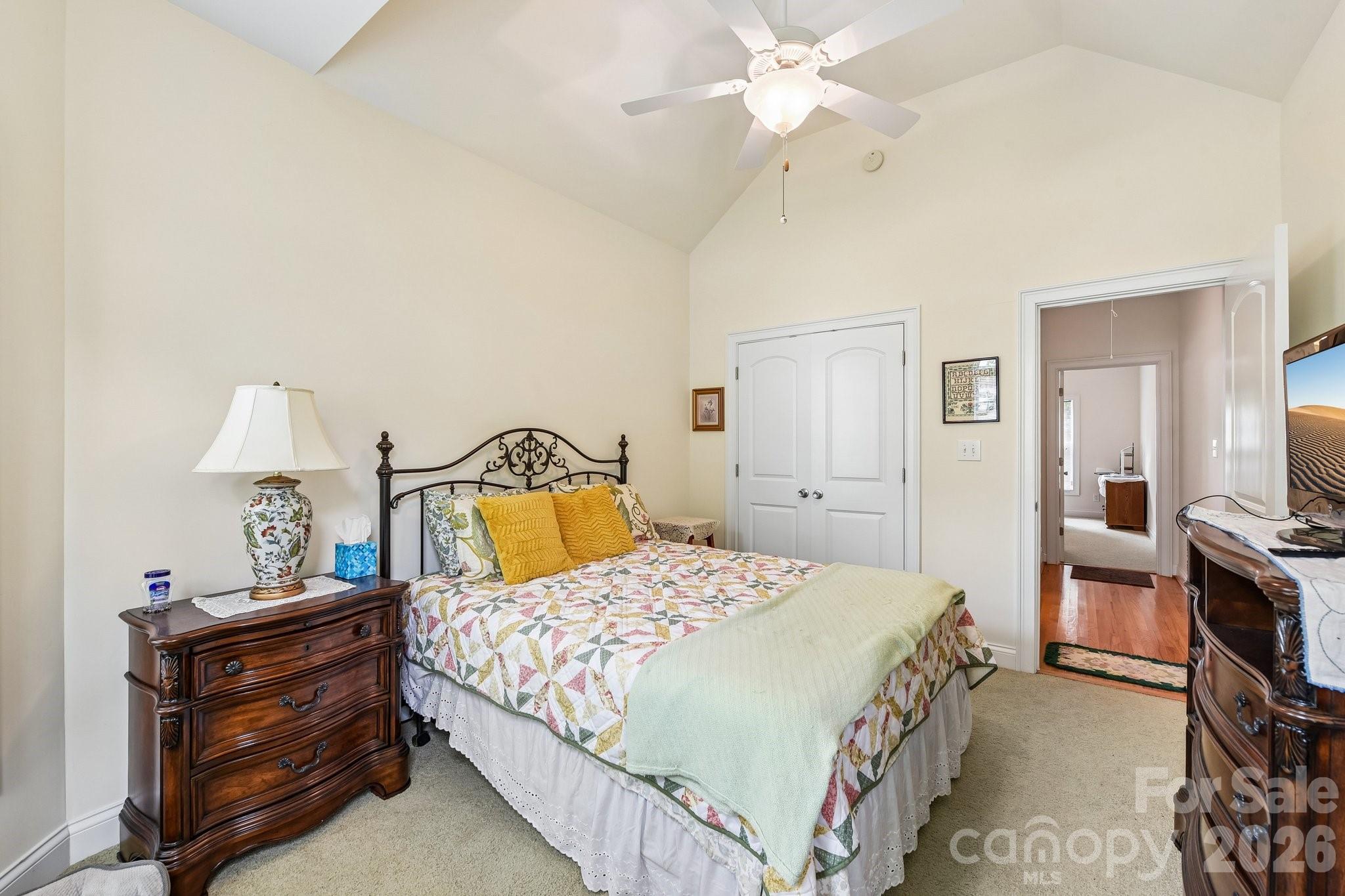 12200 Bronx Drive — Huntersville