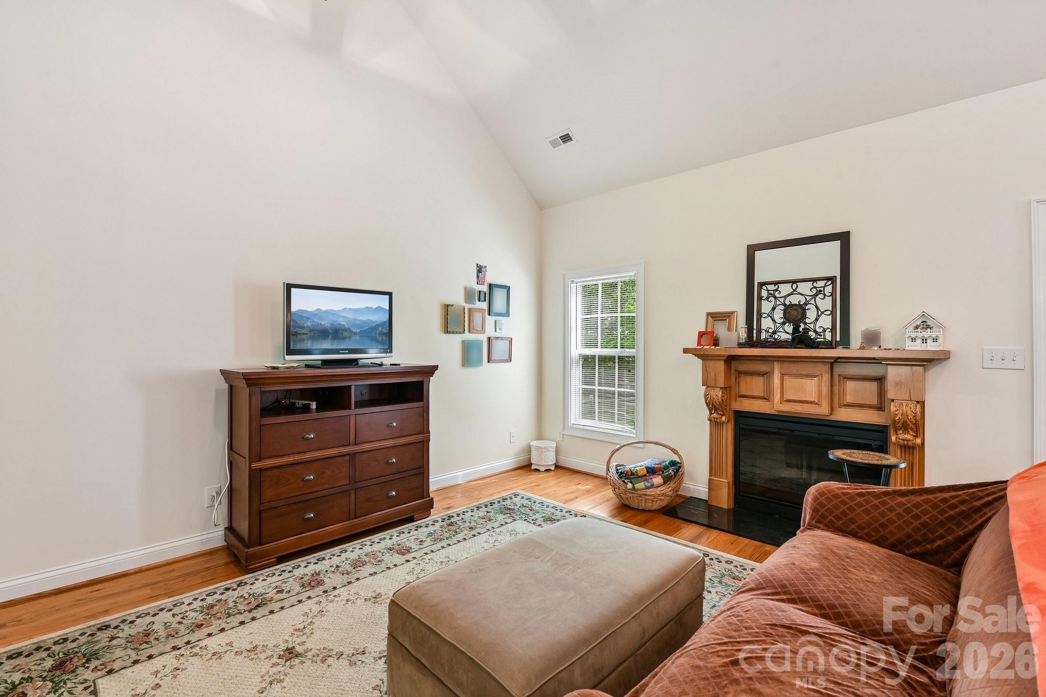 12200 Bronx Drive — Huntersville