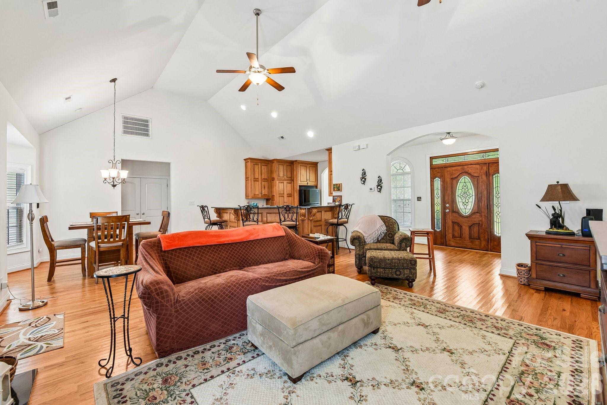 12200 Bronx Drive — Huntersville