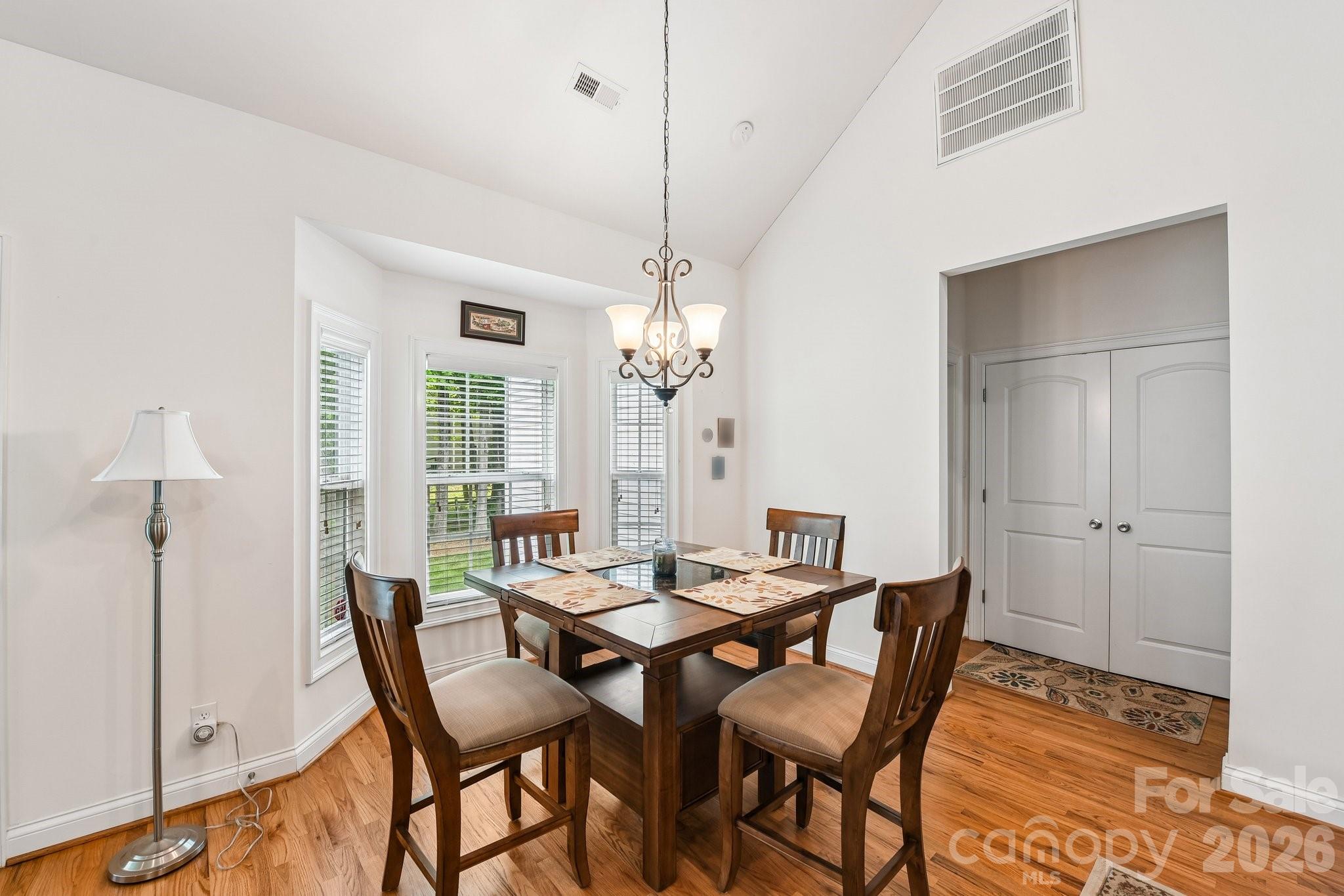 12200 Bronx Drive — Huntersville