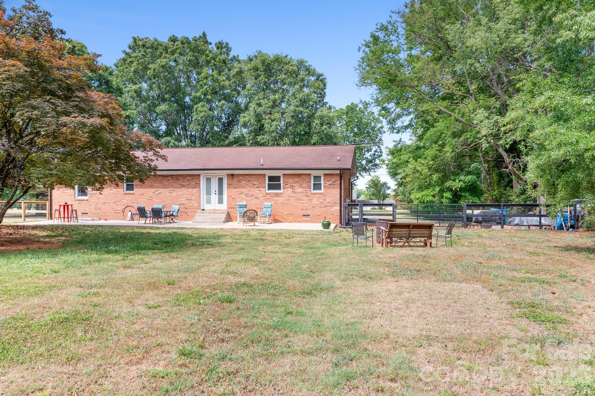 580 Odell School Road — Concord