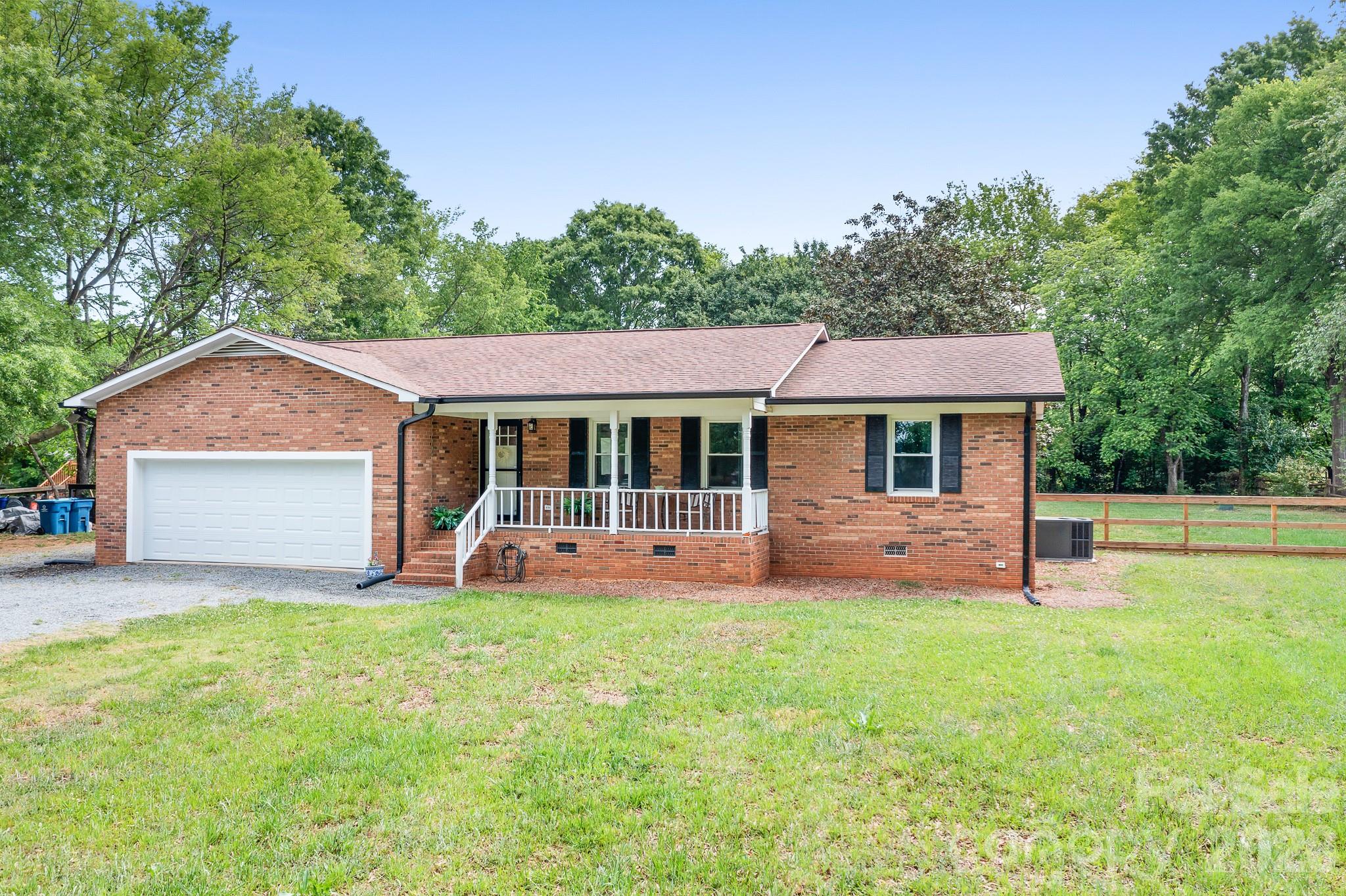580 Odell School Road — Concord