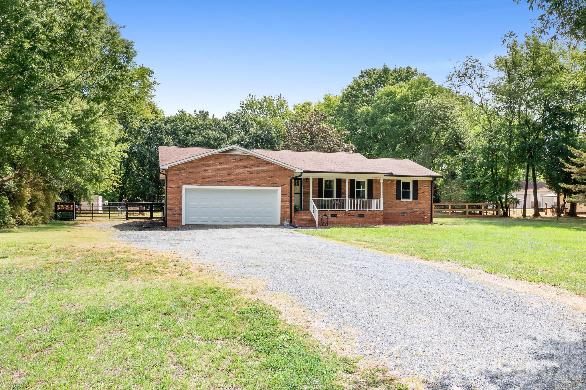 580 Odell School Road — Concord