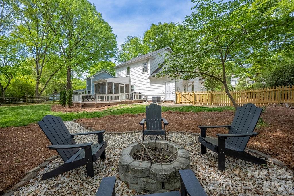 3219 Silver Pond Court — Charlotte
