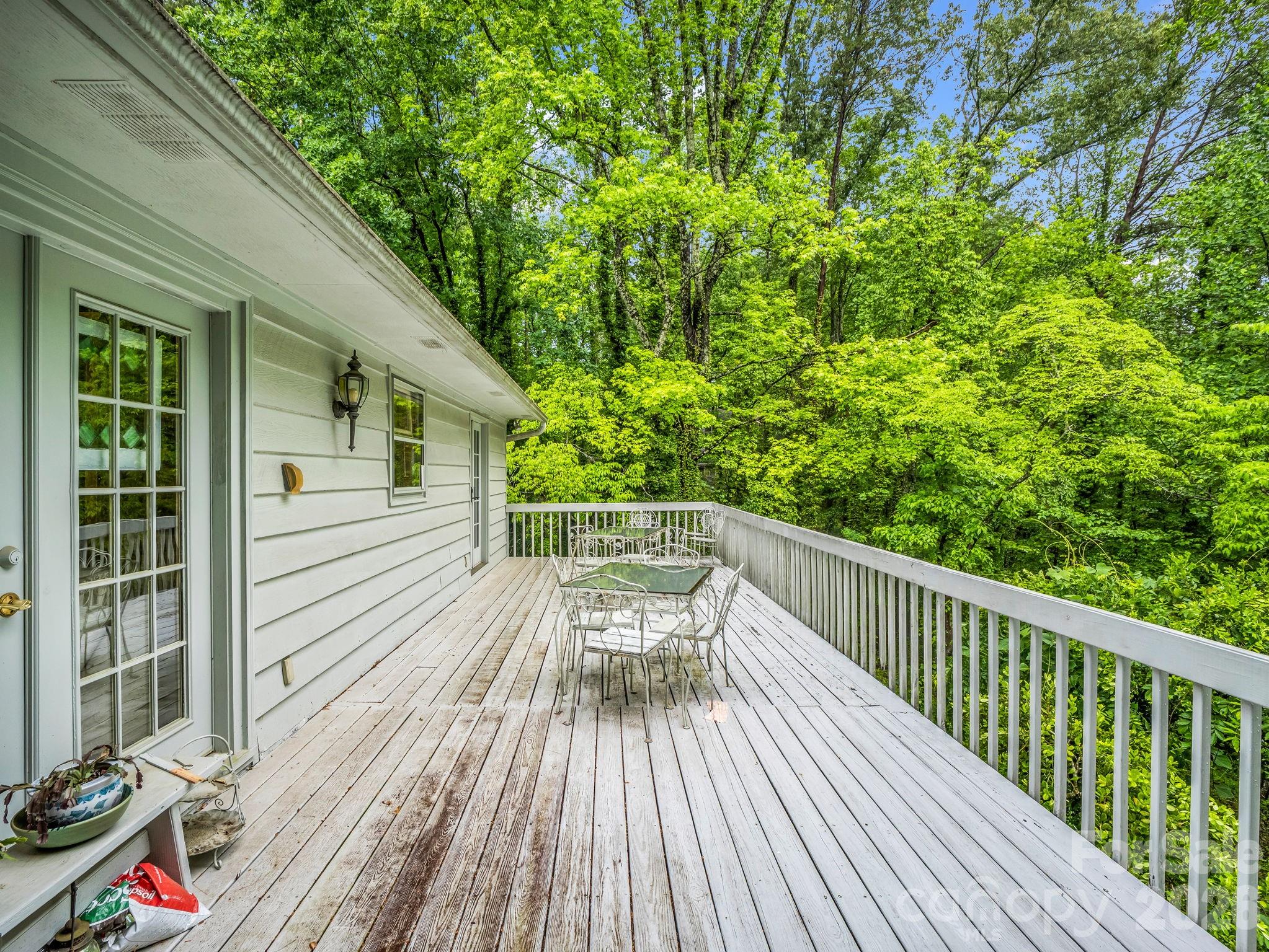 57 Tate Lane — Tryon