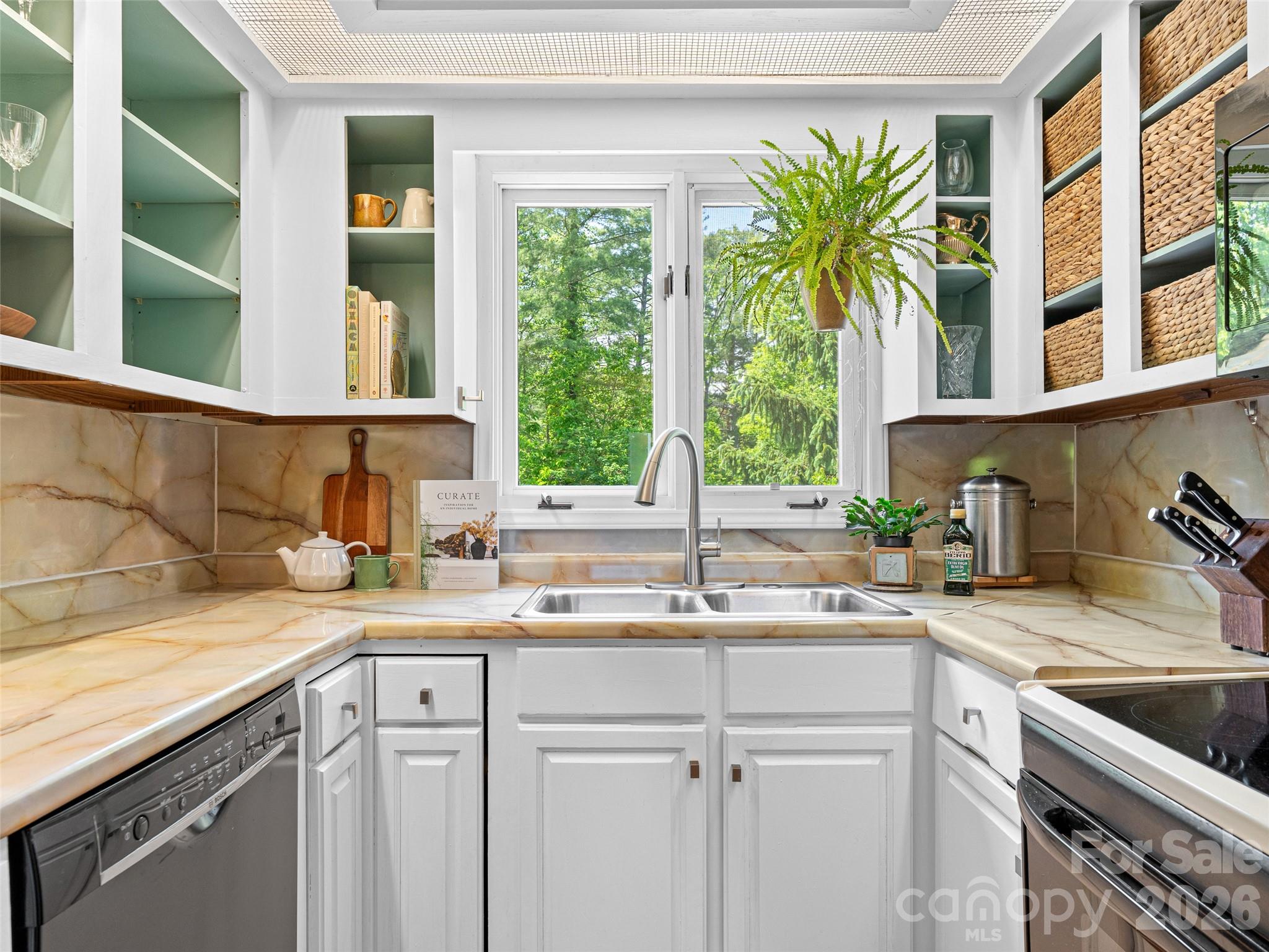 101 Beaver Ridge Road — Asheville