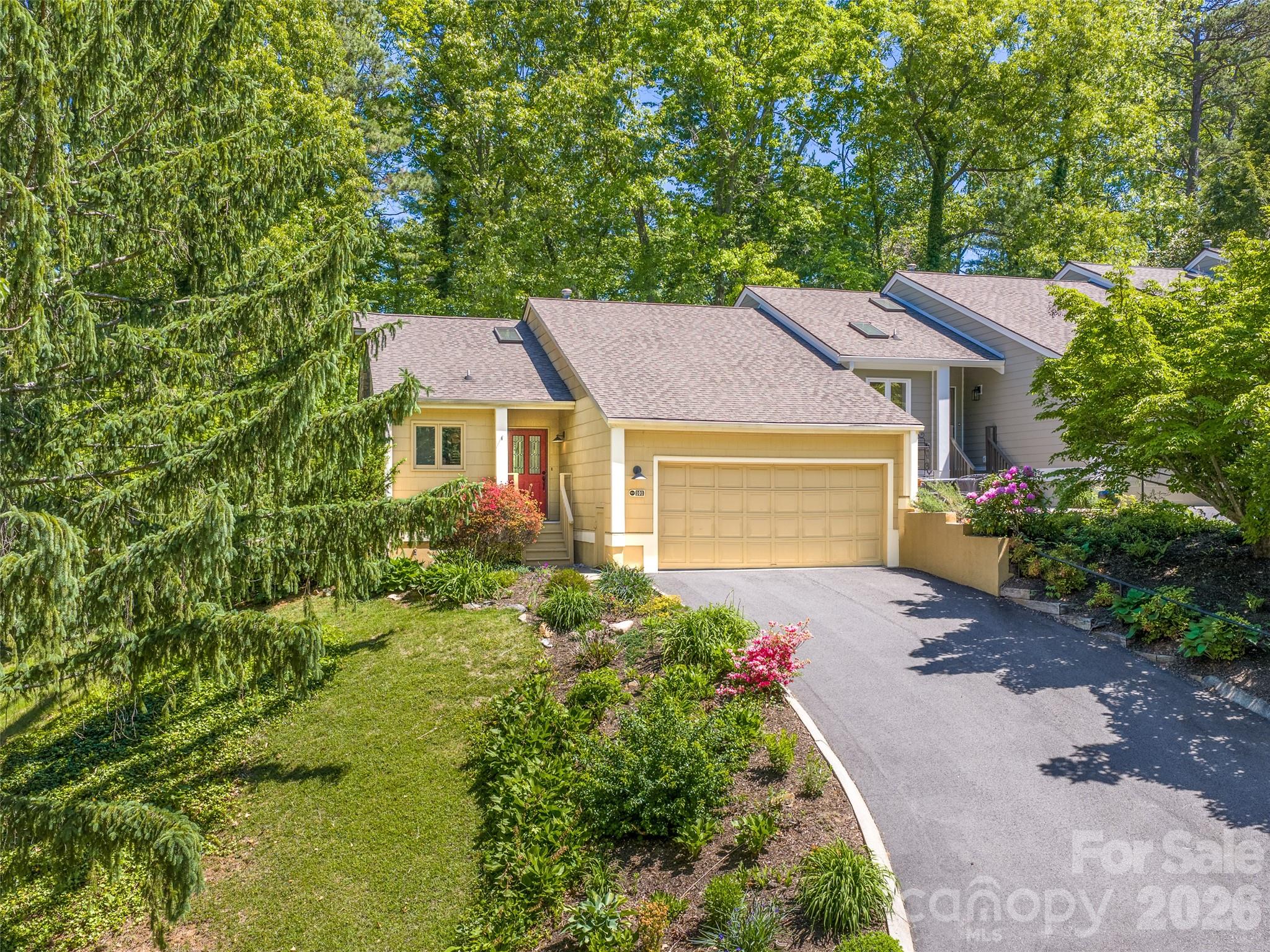 101 Beaver Ridge Road — Asheville
