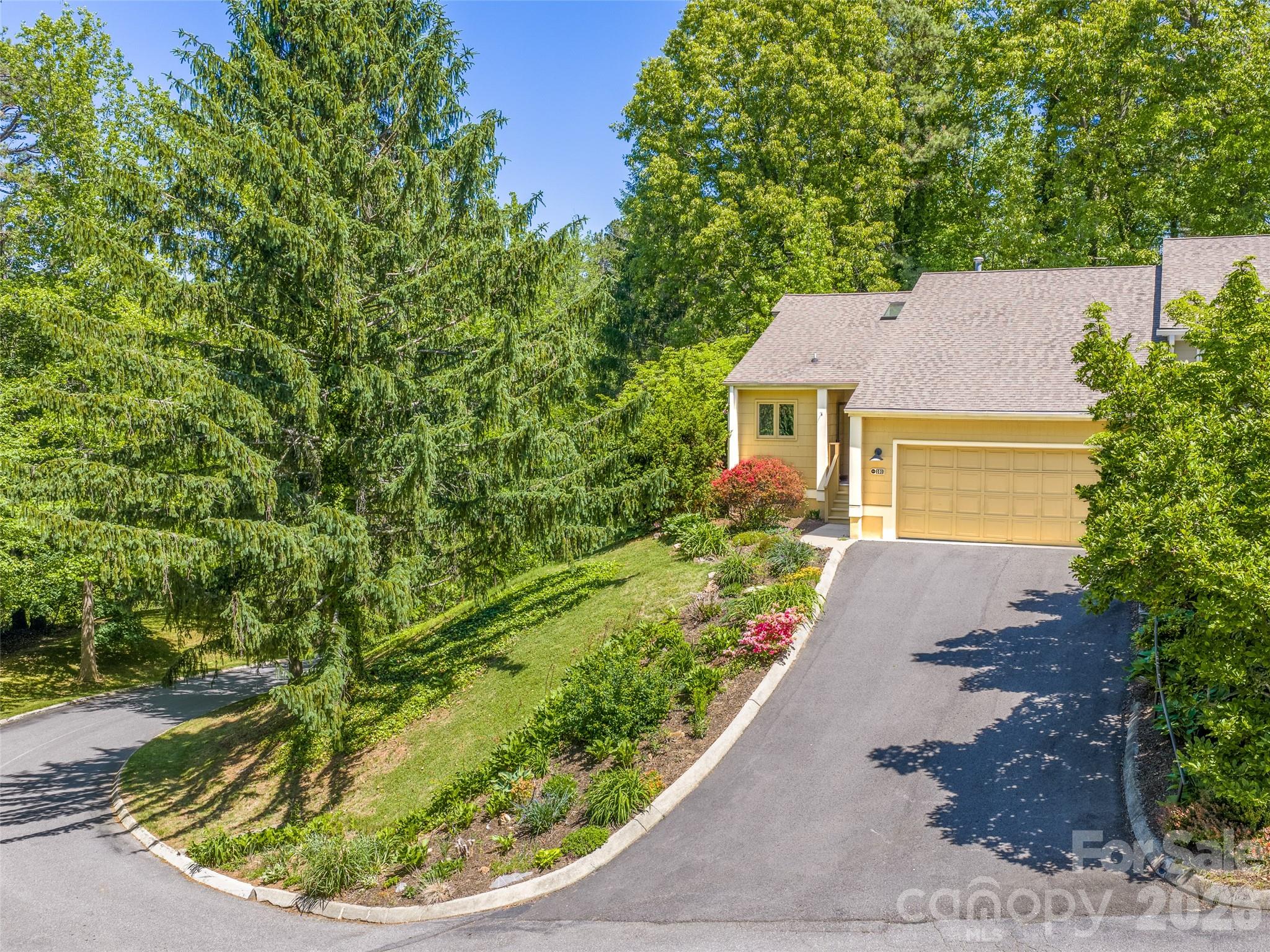 101 Beaver Ridge Road — Asheville