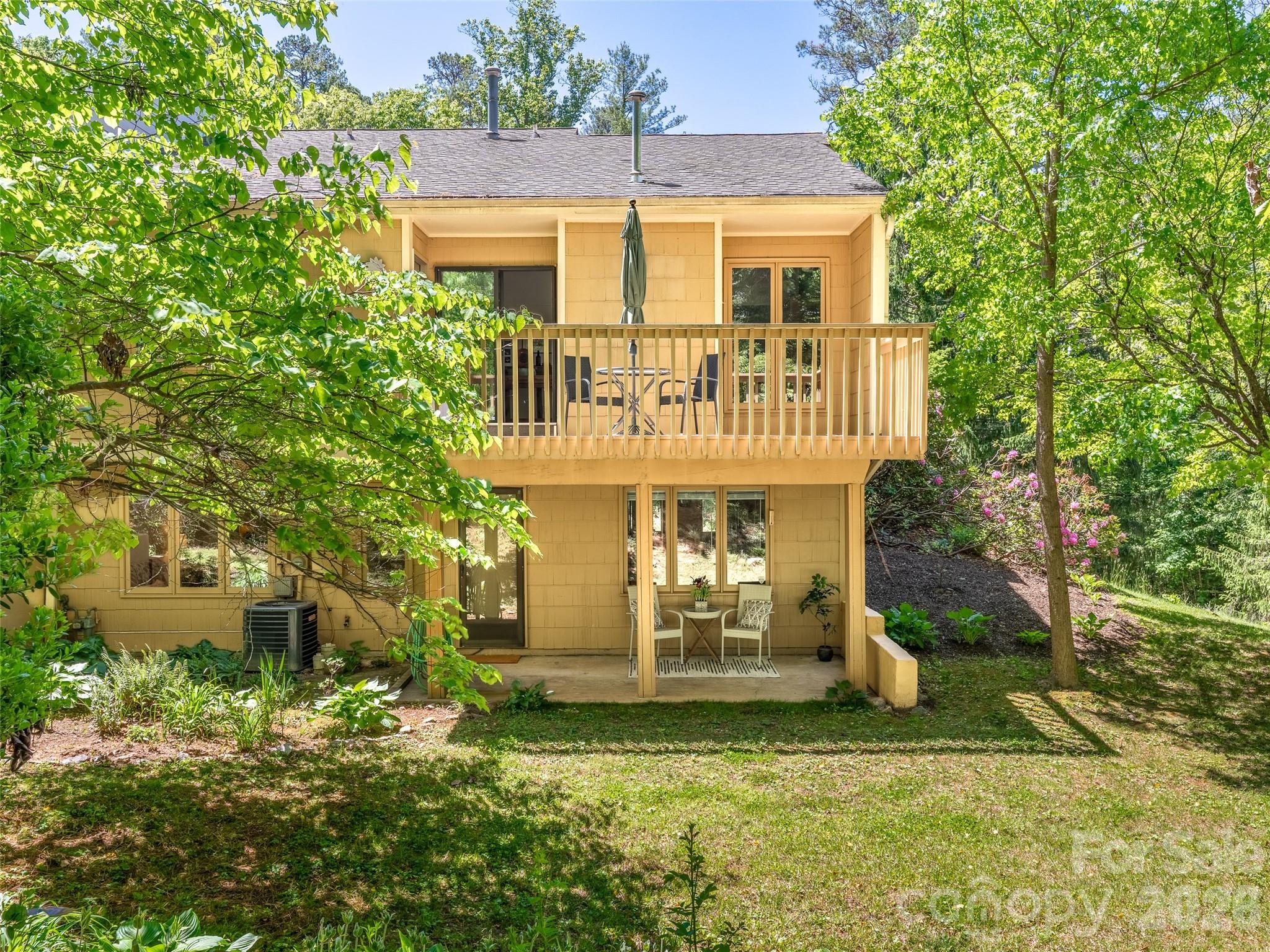 101 Beaver Ridge Road — Asheville