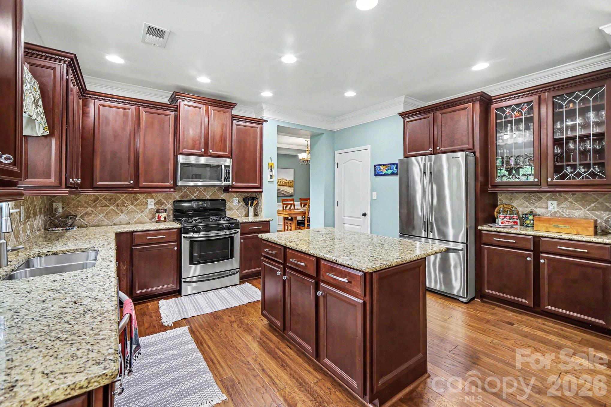 125 Lakeshore Hills Drive — Mooresville