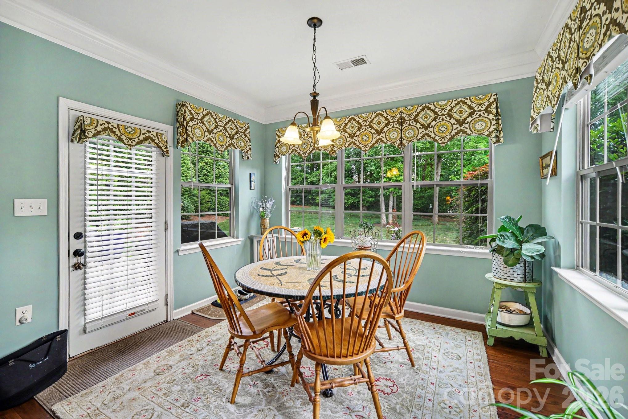 125 Lakeshore Hills Drive — Mooresville