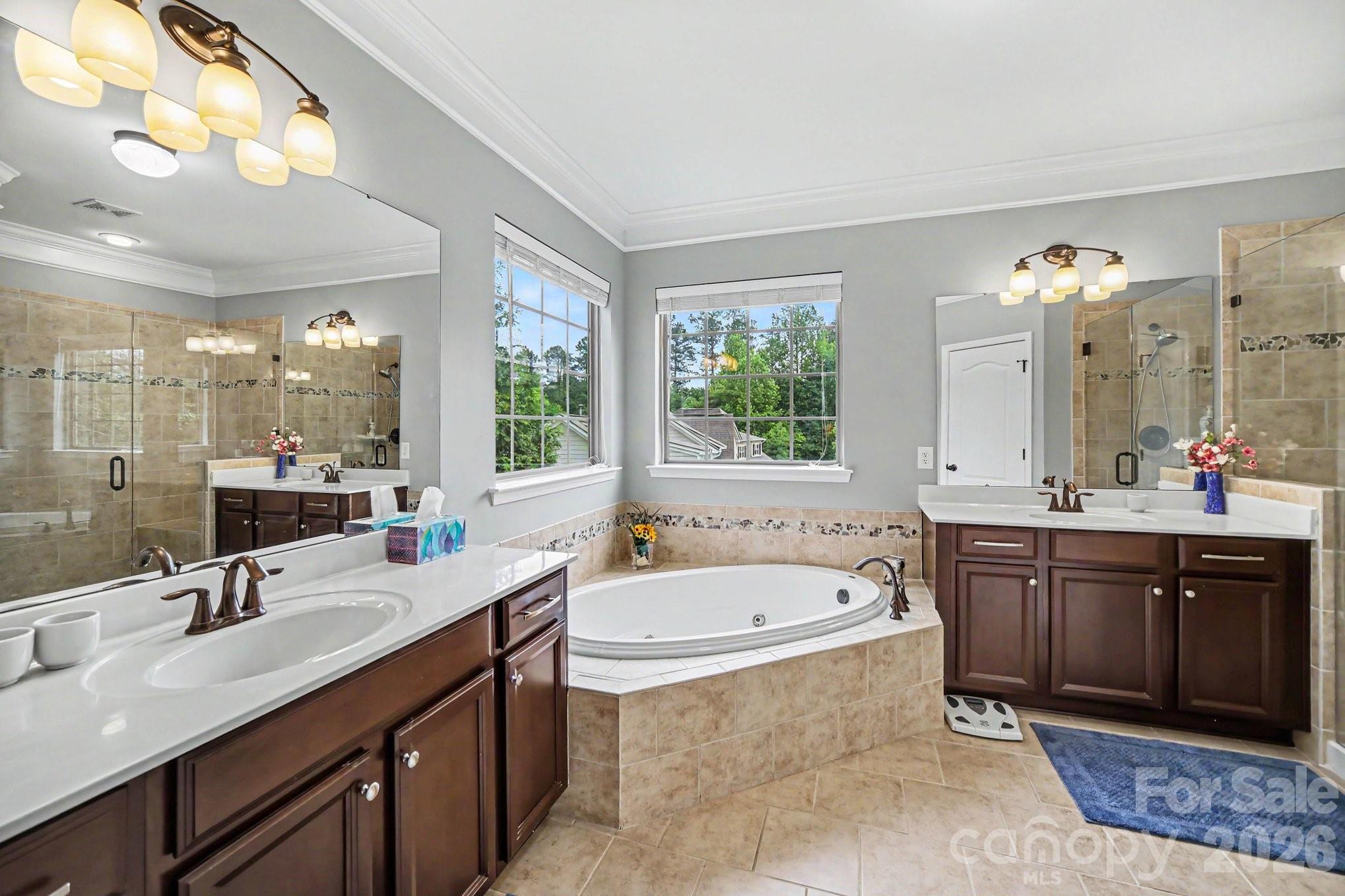 125 Lakeshore Hills Drive — Mooresville