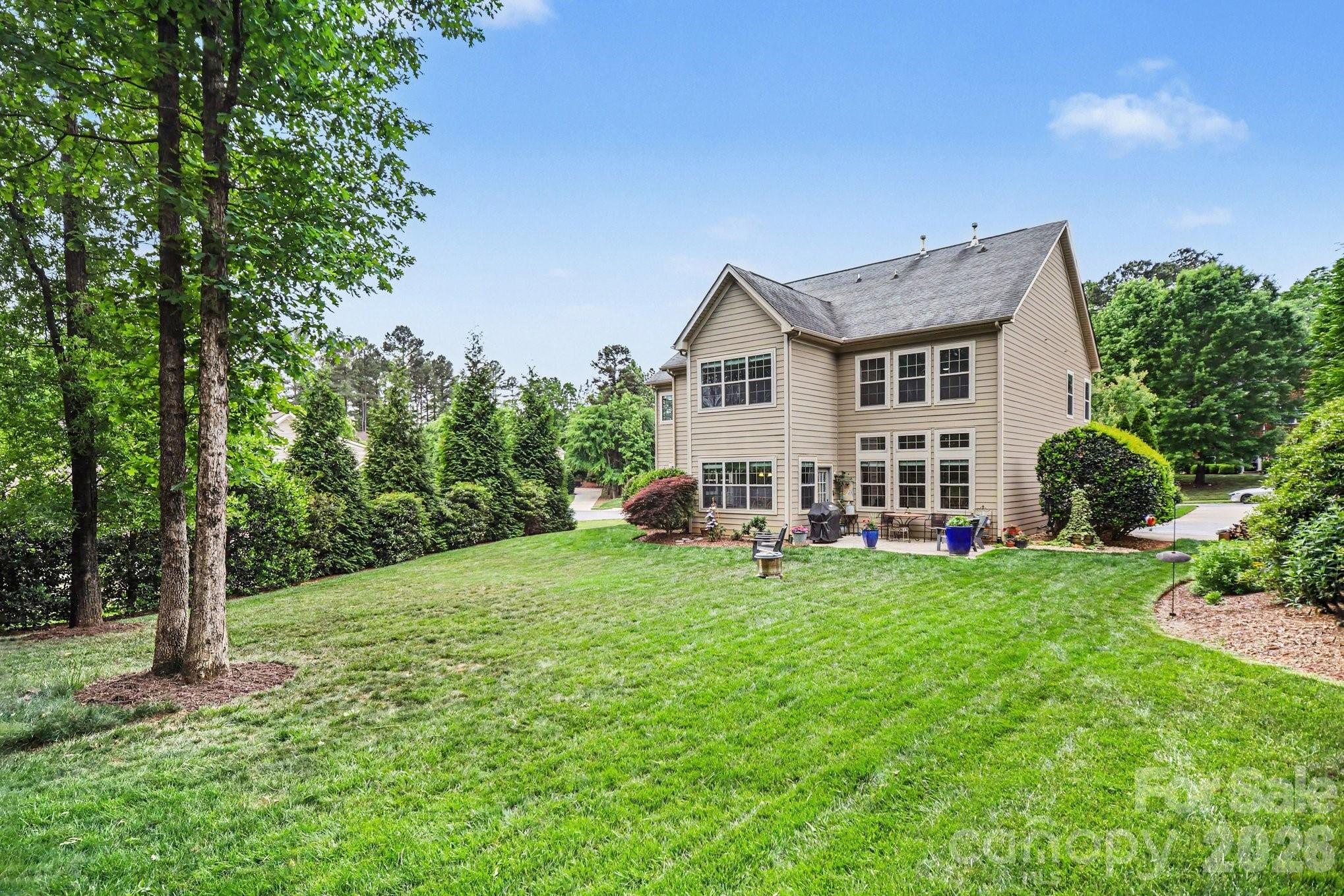 125 Lakeshore Hills Drive — Mooresville