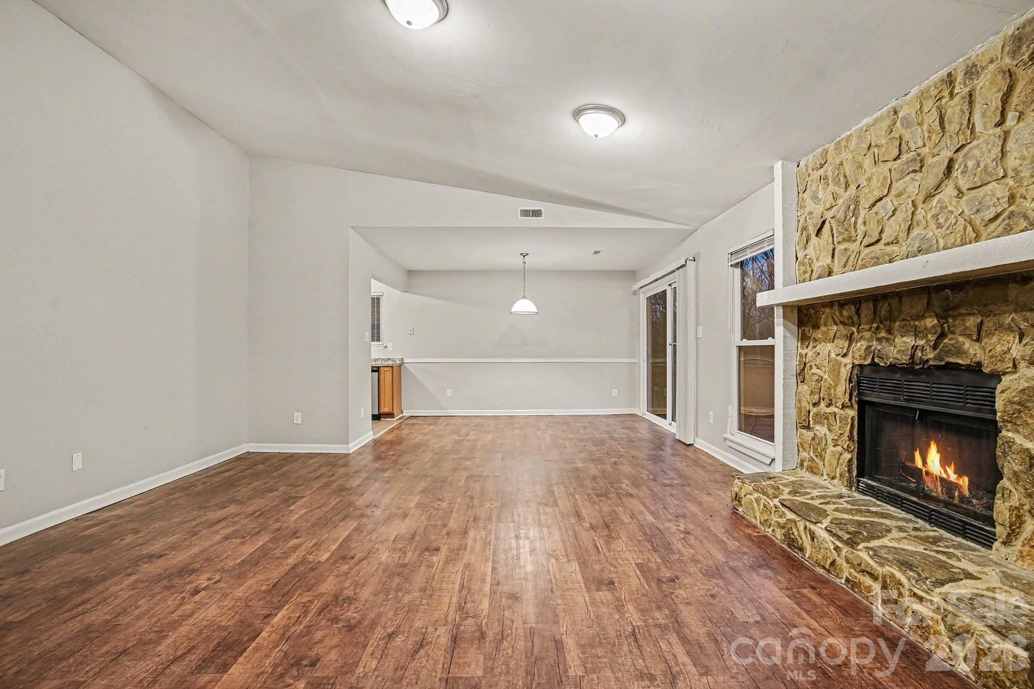 11513 Vista Haven Drive — Charlotte