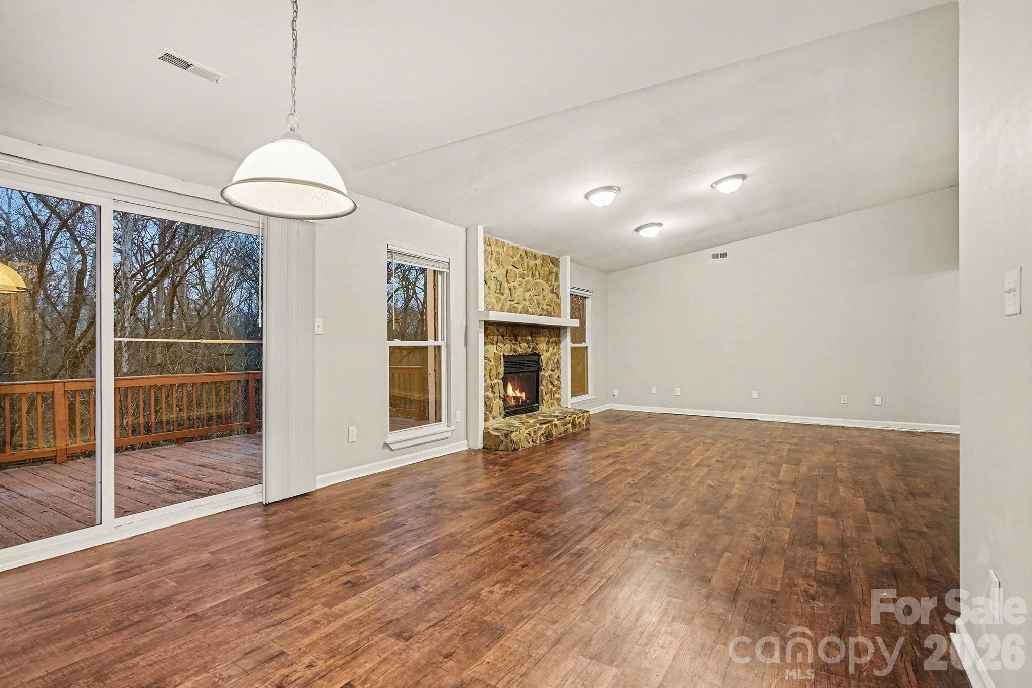 11513 Vista Haven Drive — Charlotte