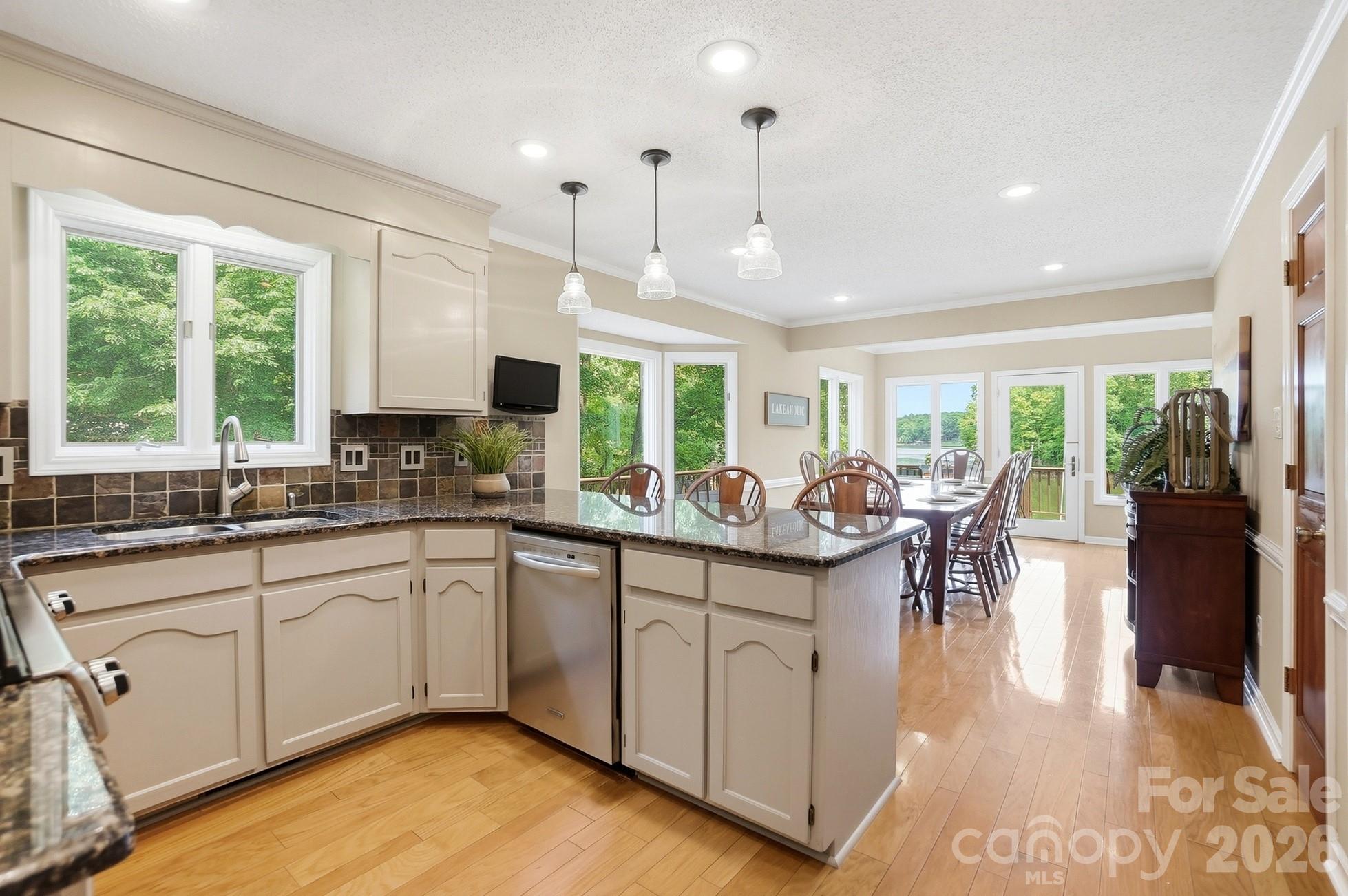 204 Bay Shore Drive — Belmont