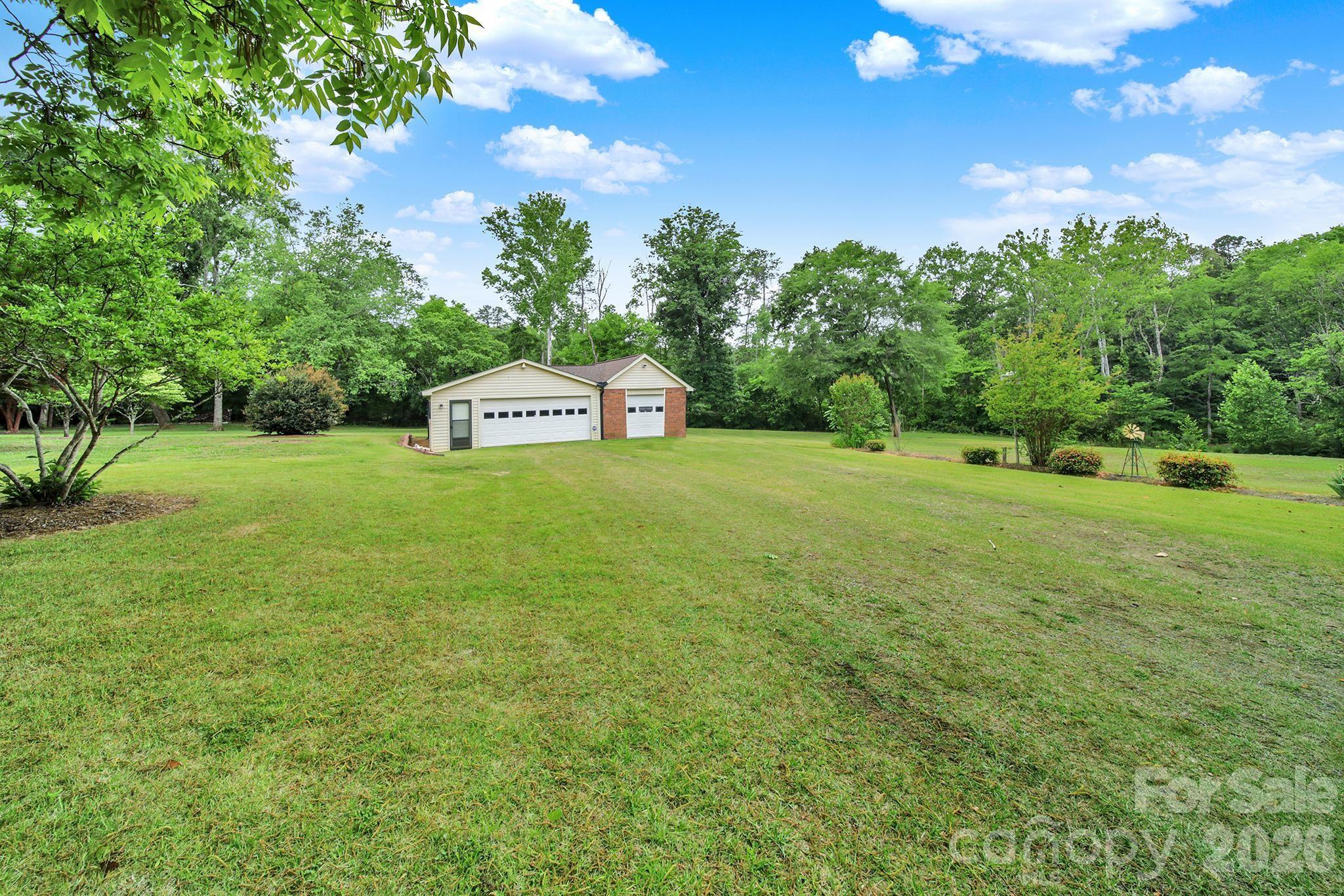 5913 Tom Query Road — Charlotte