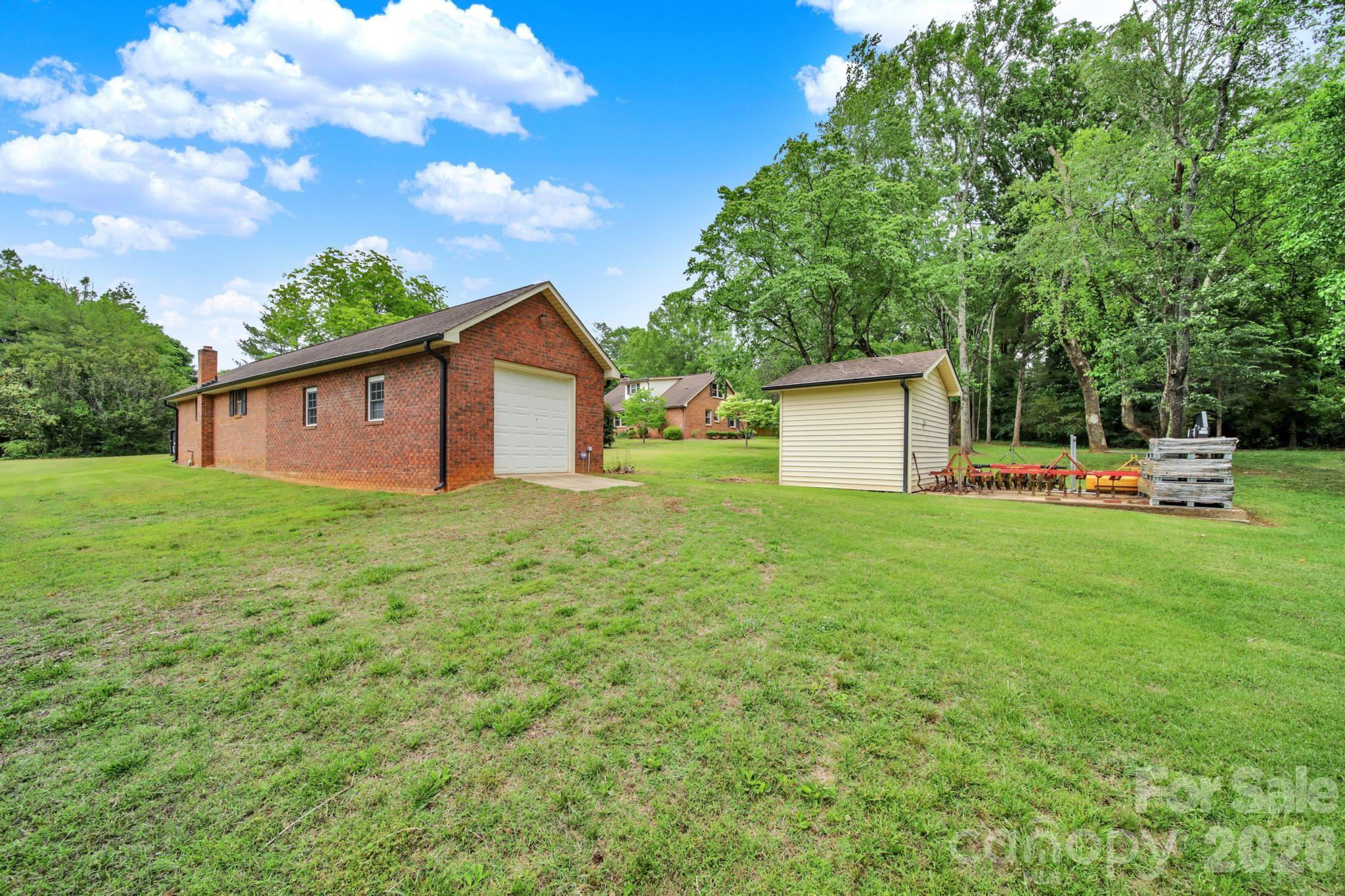 5913 Tom Query Road — Charlotte