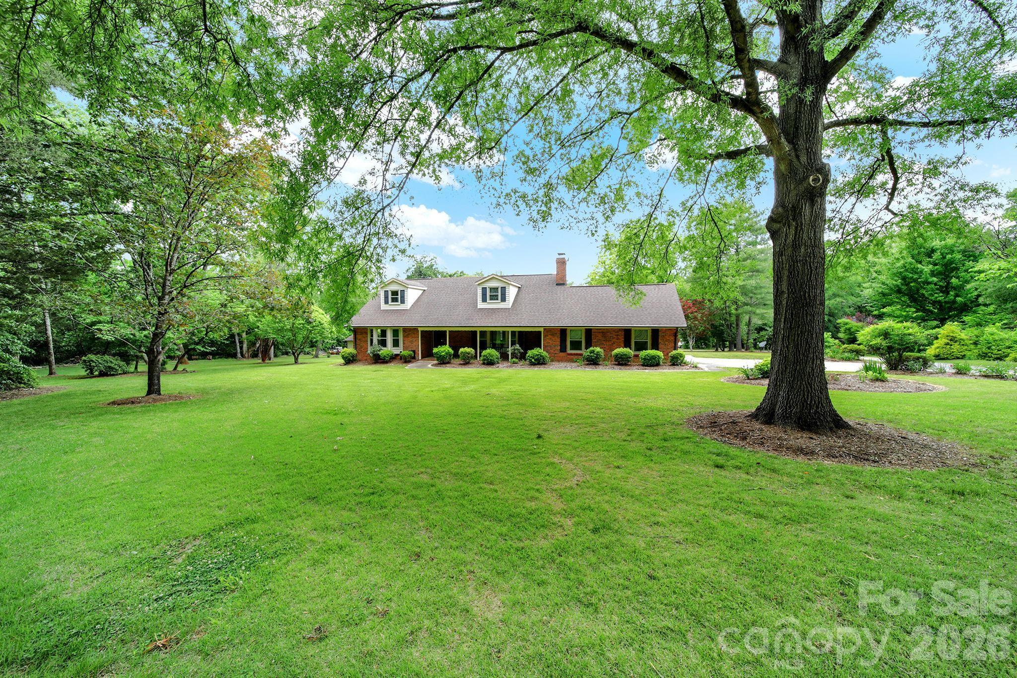 5913 Tom Query Road — Charlotte