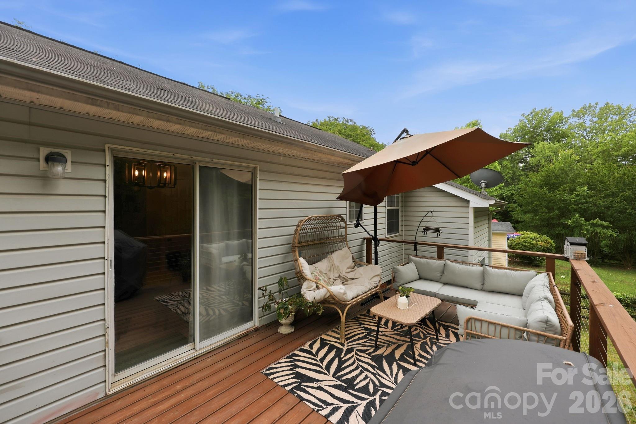 1221 Capps Hollow Drive — Charlotte