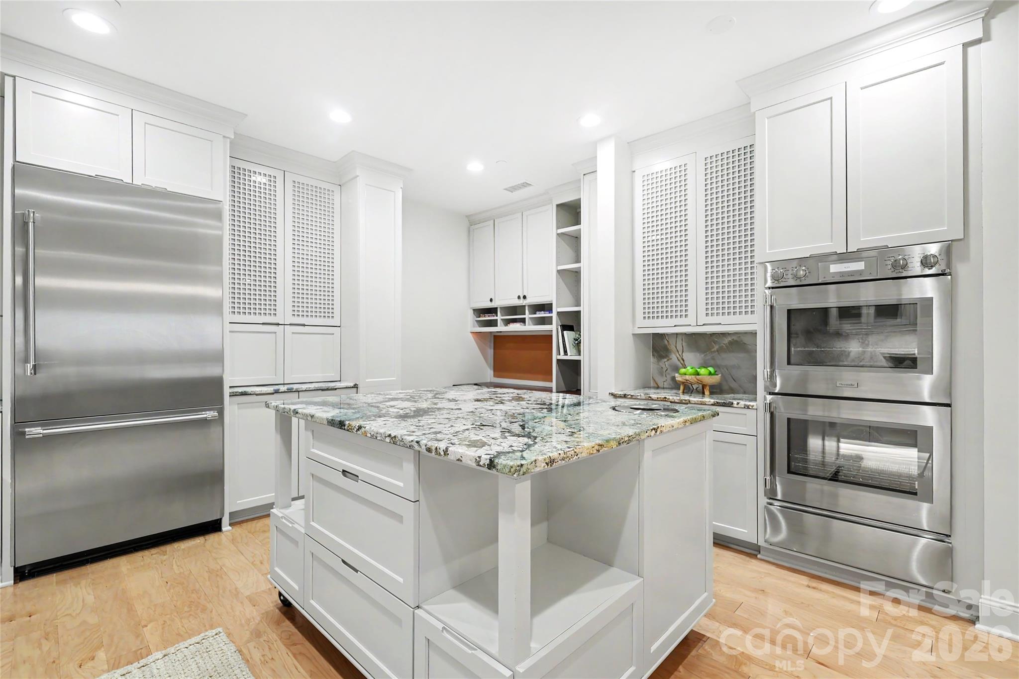 435 S Tryon Street #504 — Charlotte