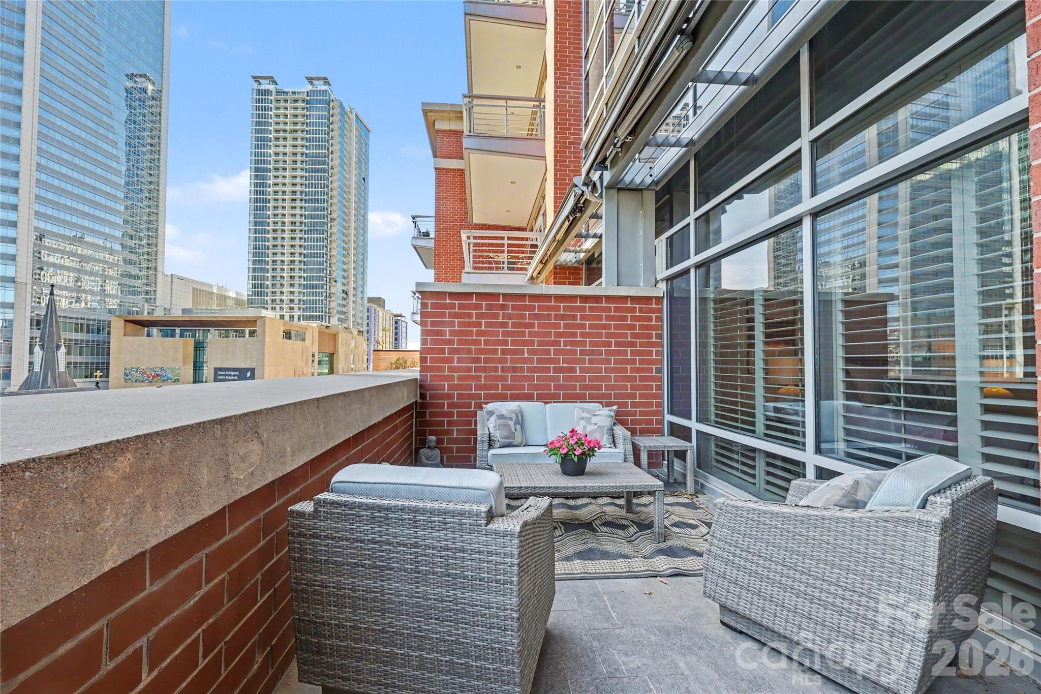 435 S Tryon Street #504 — Charlotte