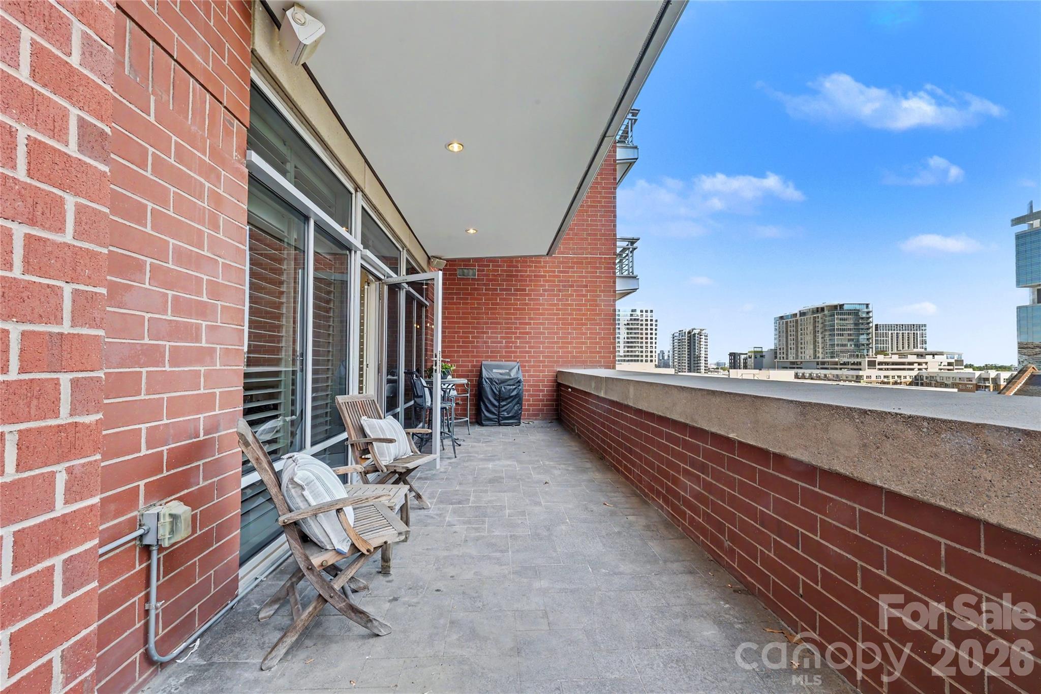 435 S Tryon Street #504 — Charlotte