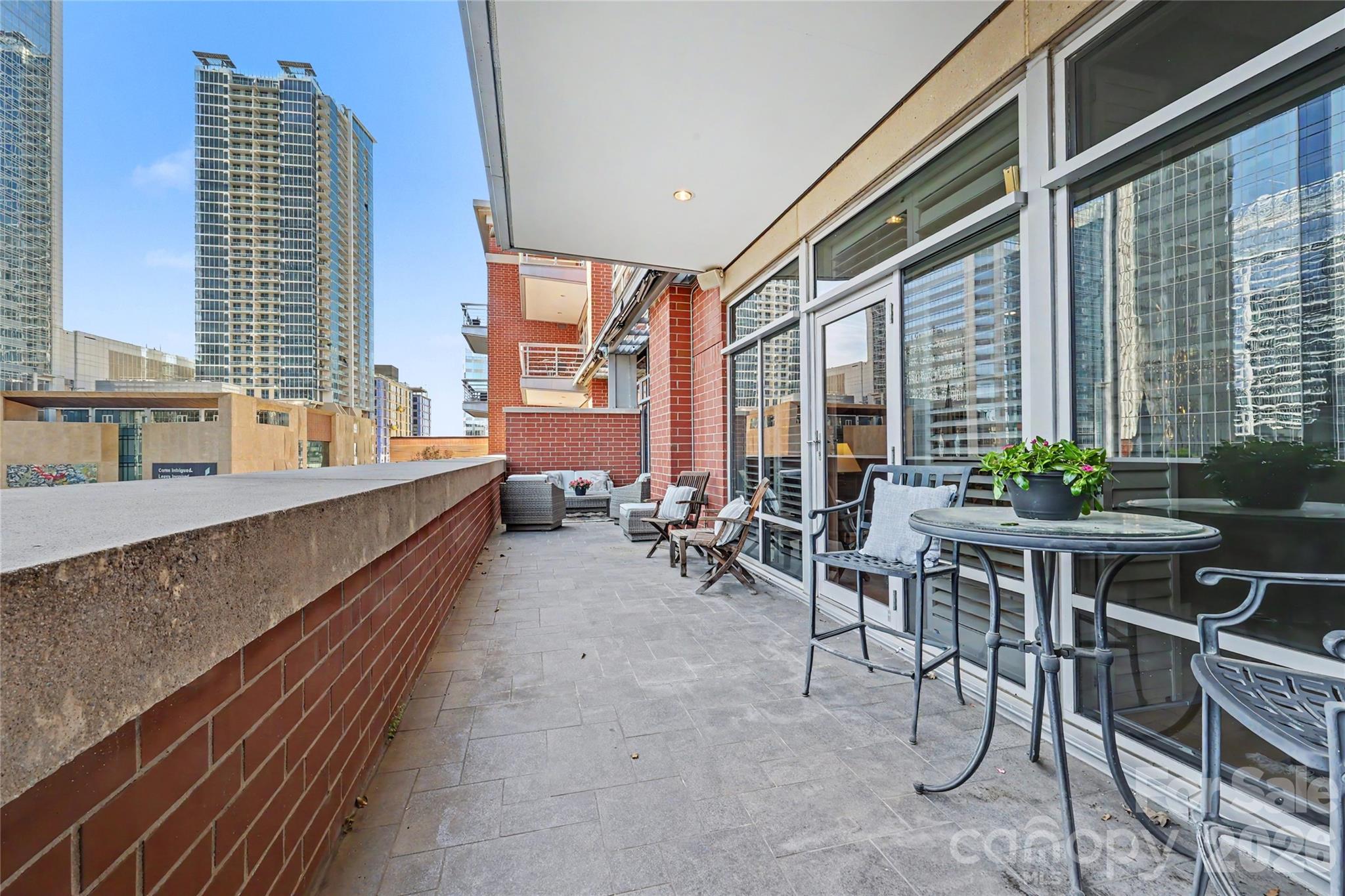 435 S Tryon Street #504 — Charlotte