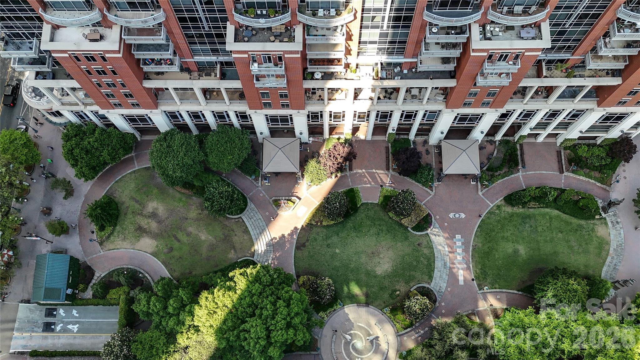 435 S Tryon Street #504 — Charlotte