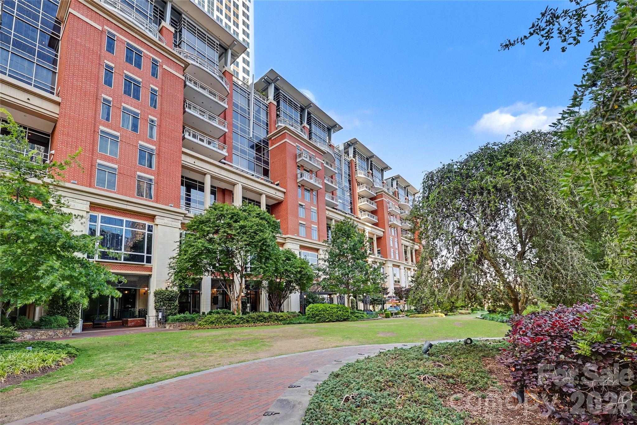 435 S Tryon Street #504 — Charlotte