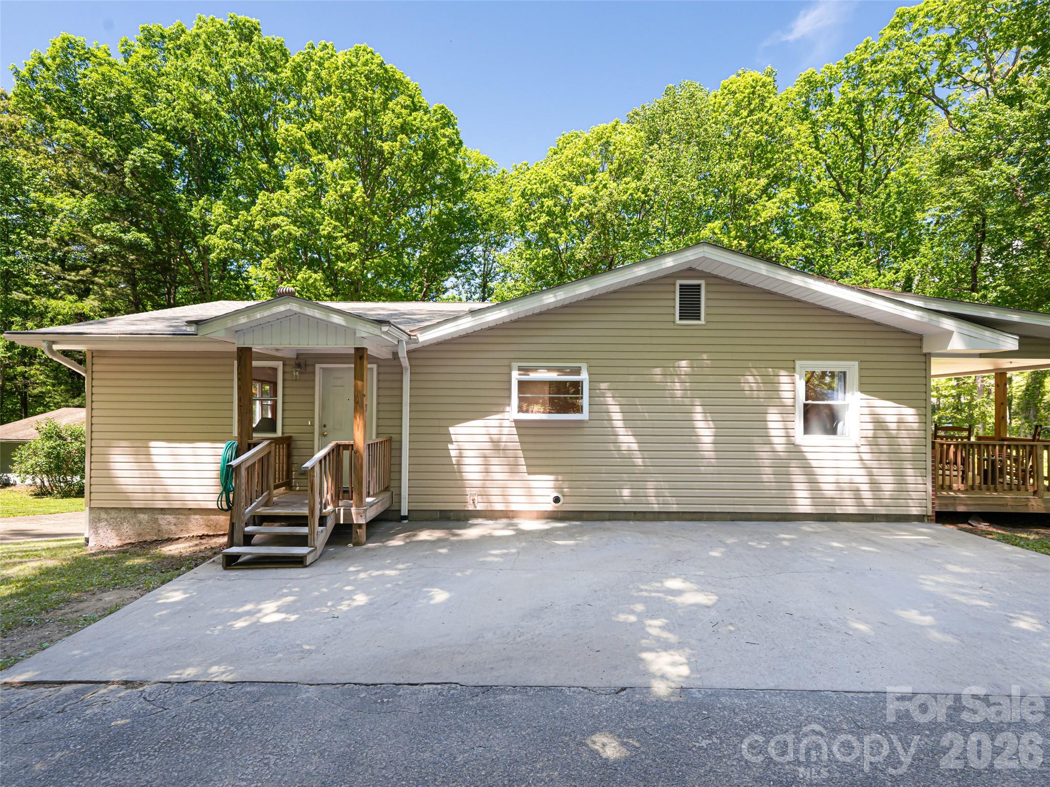 146 Fairmont Road — Candler