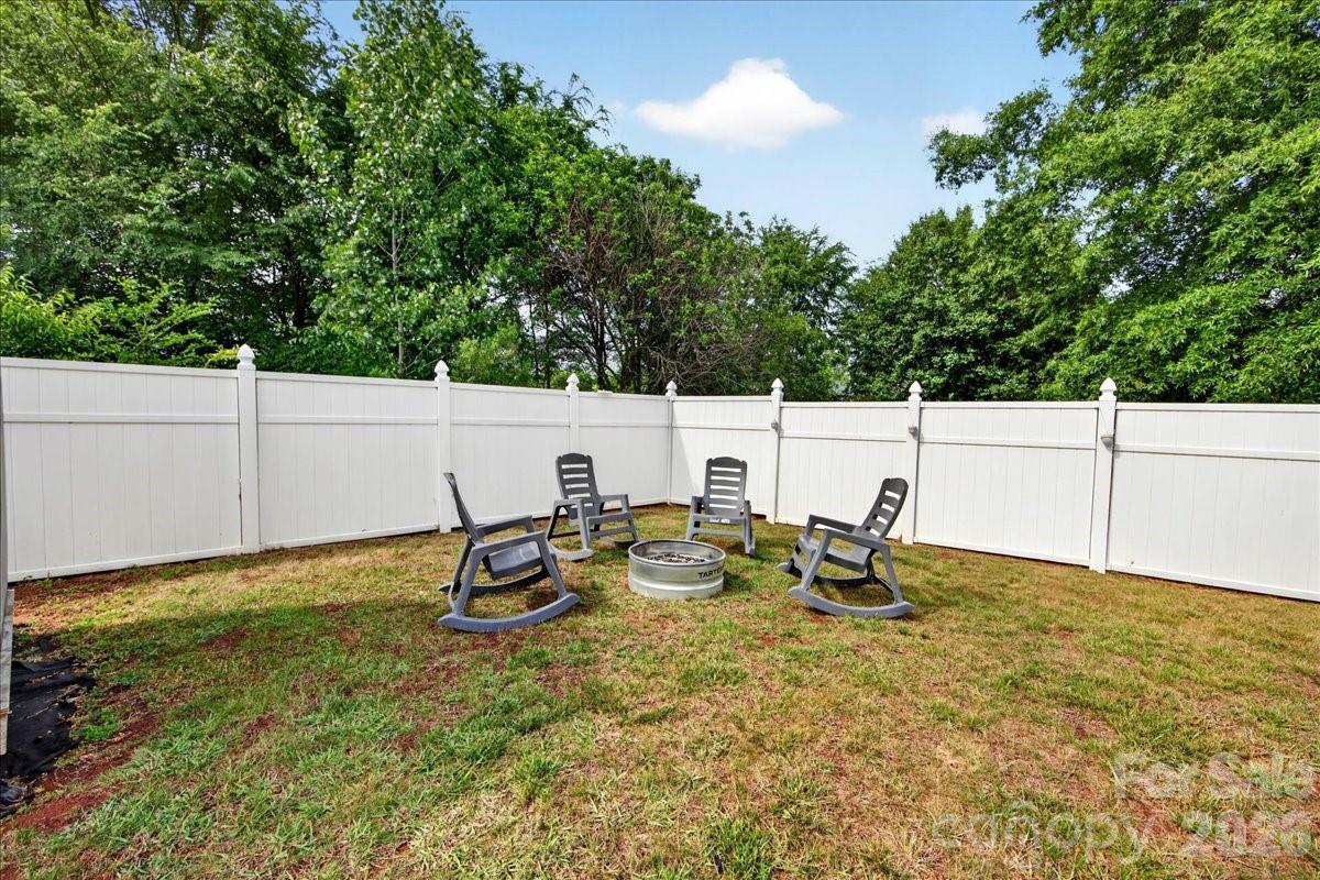 404 Havenbrook Way NW — Concord