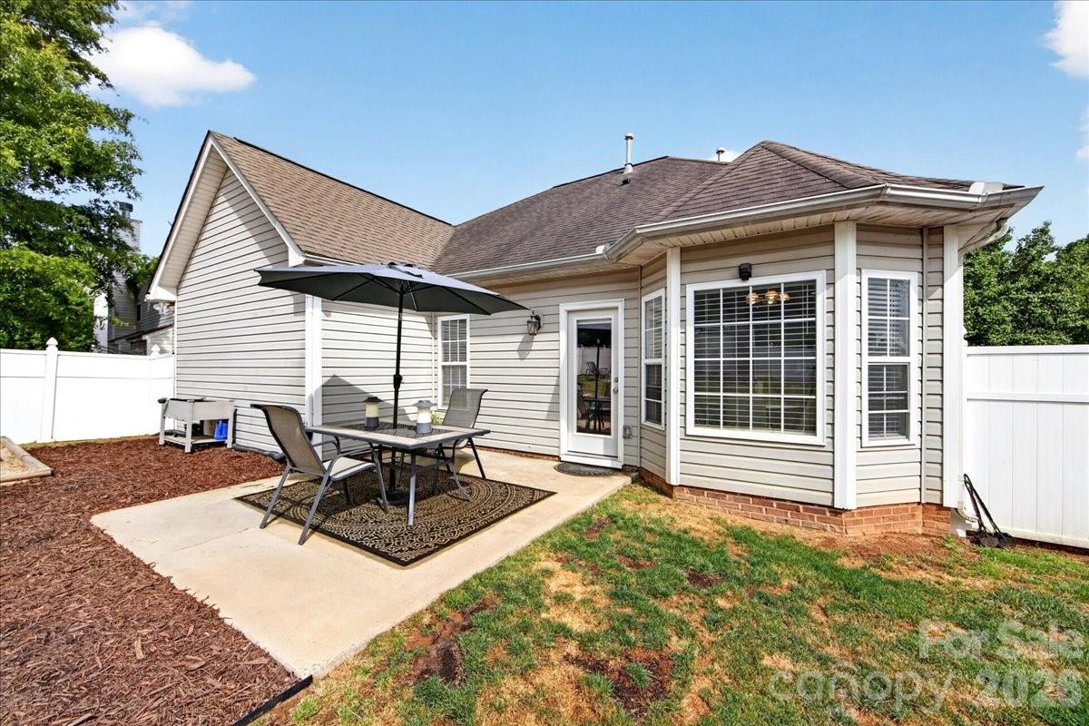 404 Havenbrook Way NW — Concord