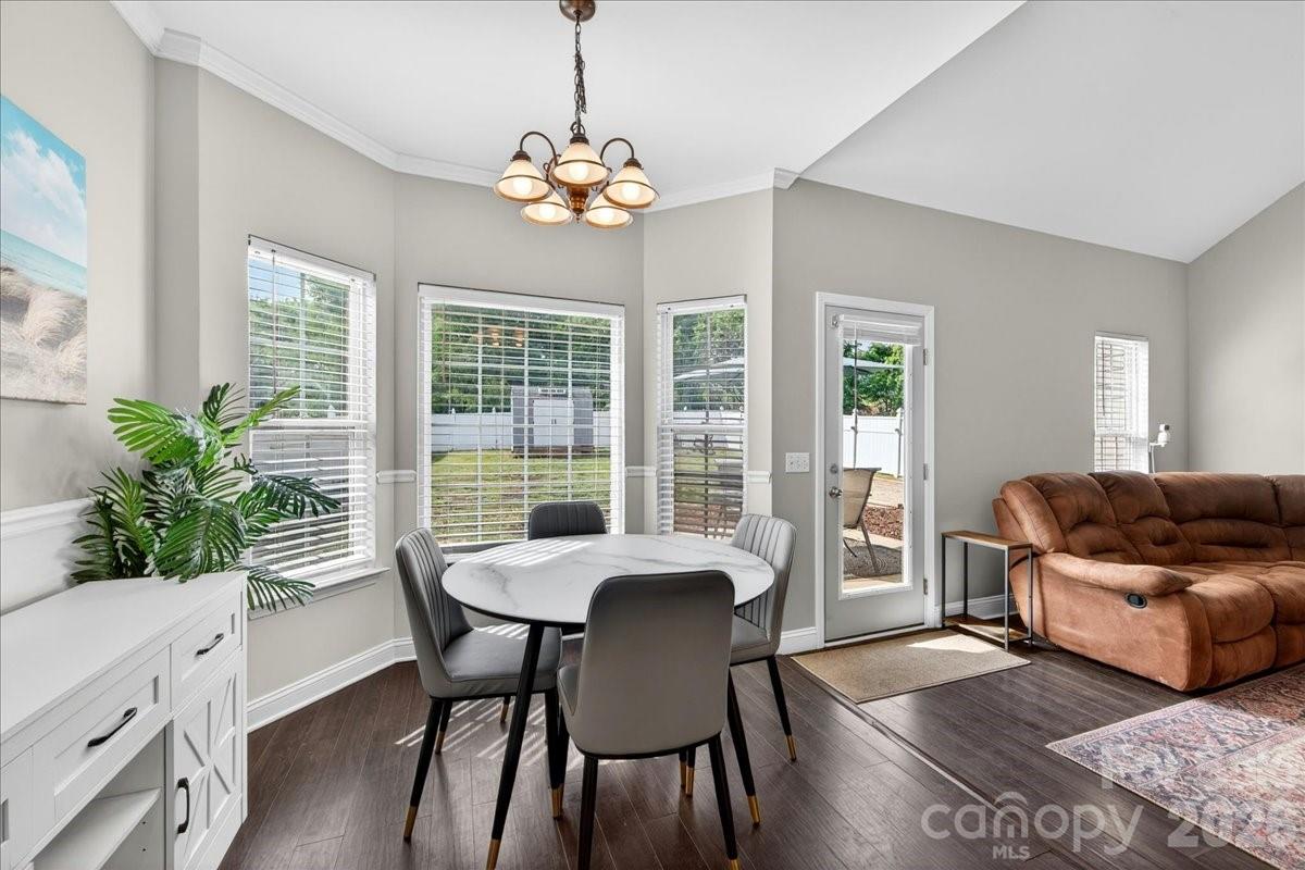 404 Havenbrook Way NW — Concord