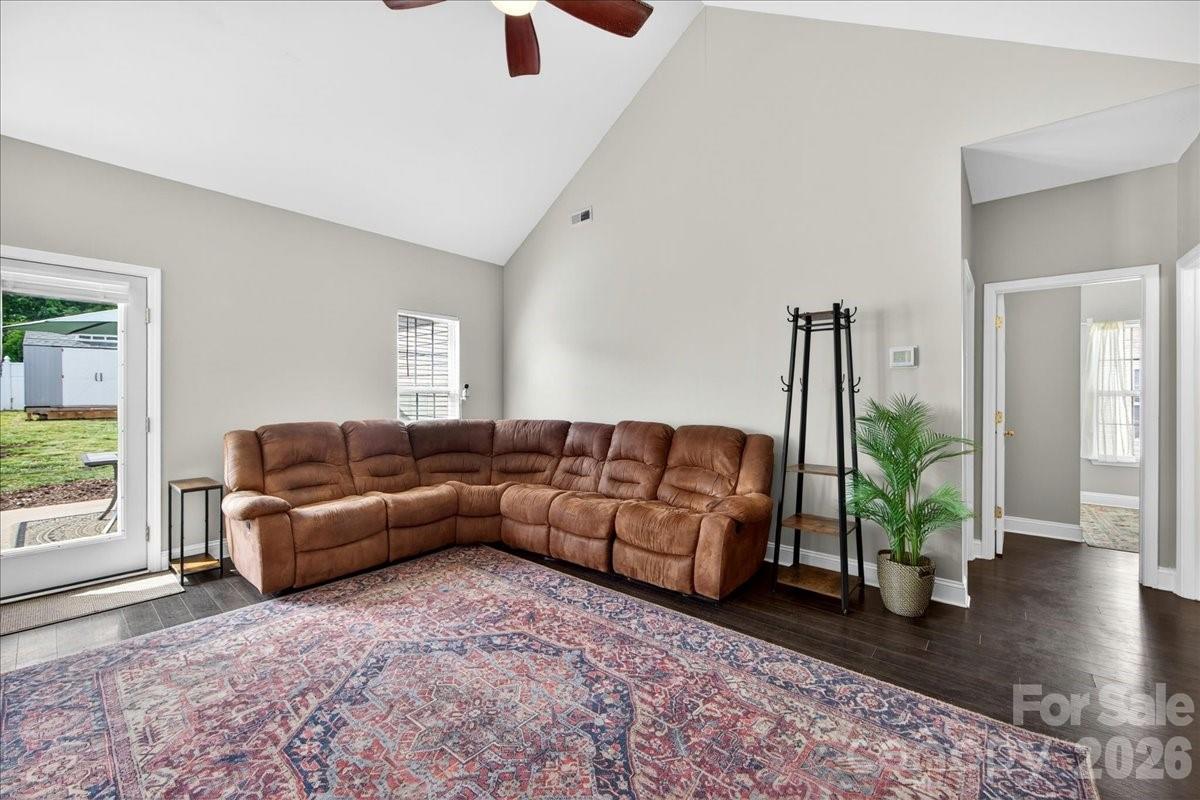 404 Havenbrook Way NW — Concord