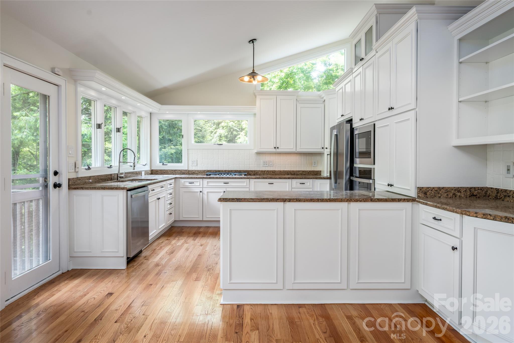 201 Covewood Trail — Asheville
